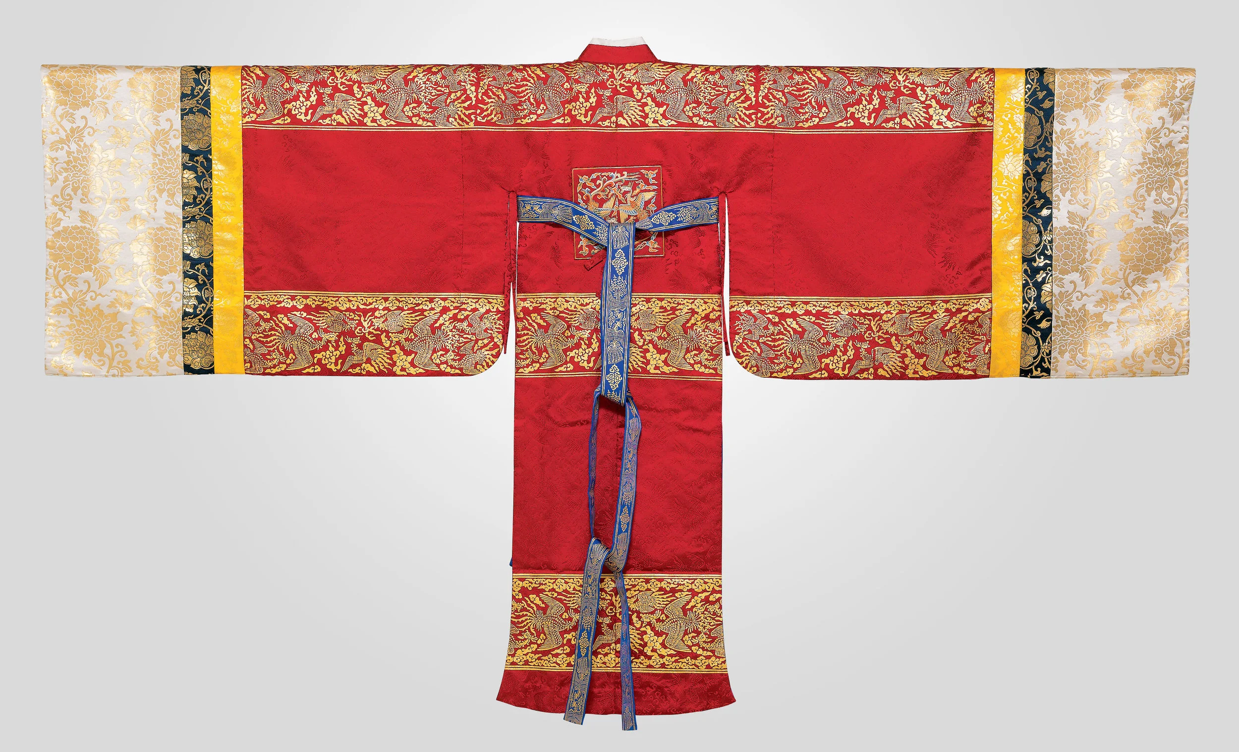 queen's-red-dress.jpg