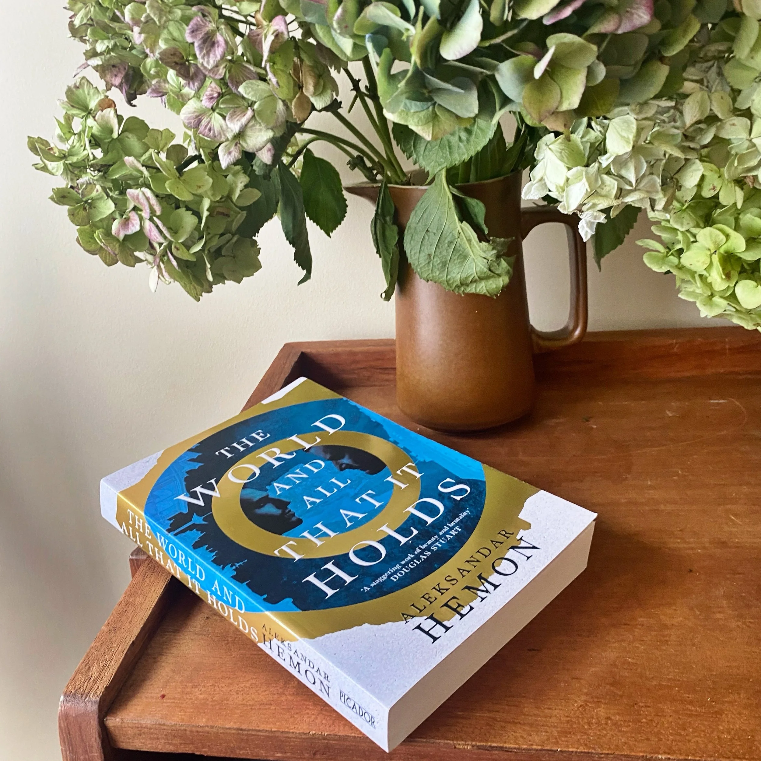 THE WORLD AND ALL THAT IT HOLDS: Aleksandar Hemon