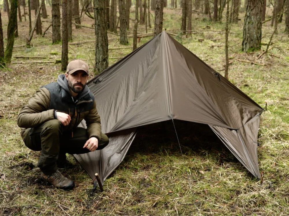 ★ アウトドア キャンプ 夏 ★　 DD HAMMOCKS　☆ DD Tarp XL 4.5 x 3 ☆　DDタープ XL　コヨーテブラウン　/　多用途タープ　/ 送料無料  DD Hammocks DD Tarp タープ 3.5 x 3.5 広々としたハンモック