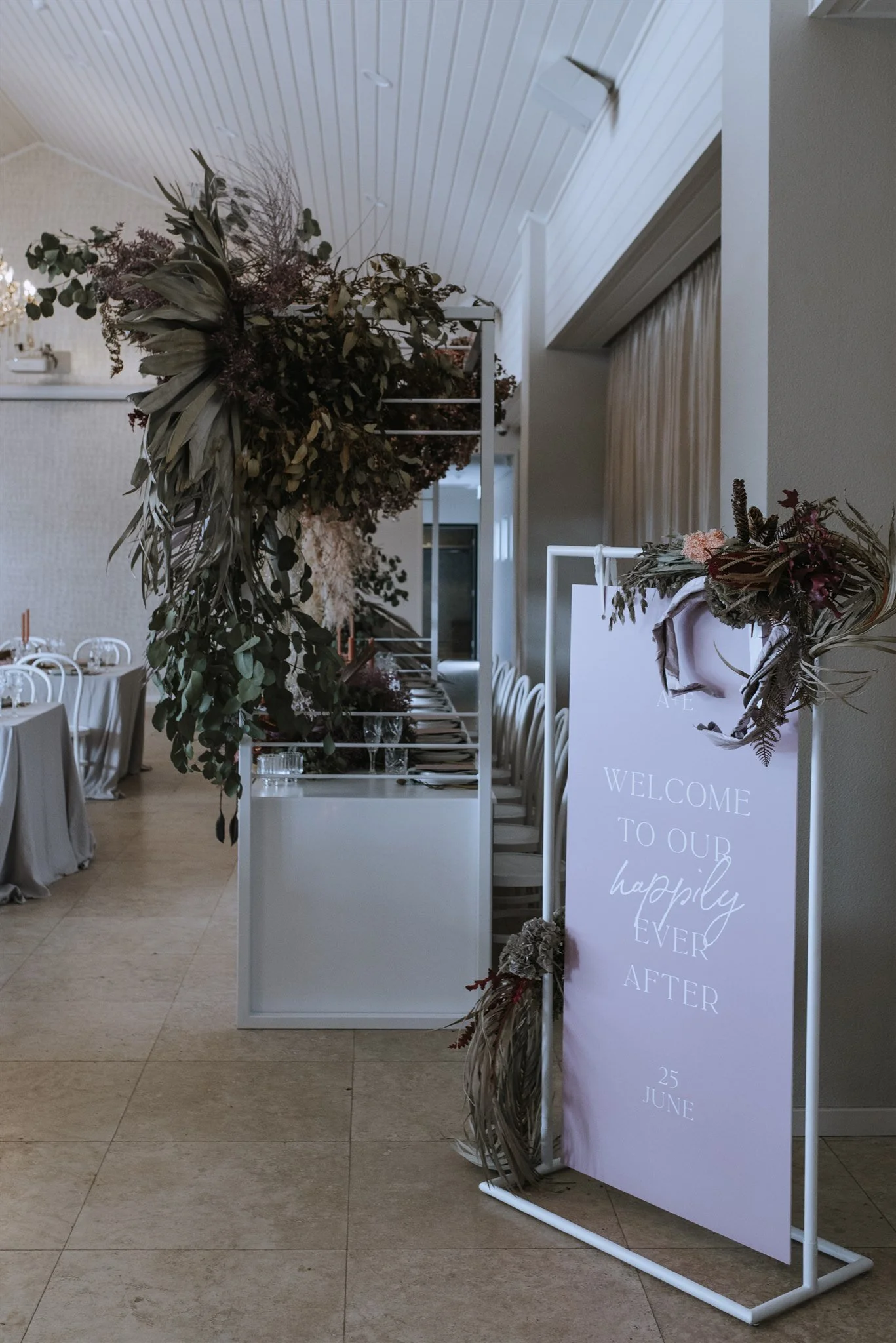 Custom Size Welcome Sign | White Text on Blush | Foam Board  |  White Stand from Hire in Style  |  Photo by Jessica Josie