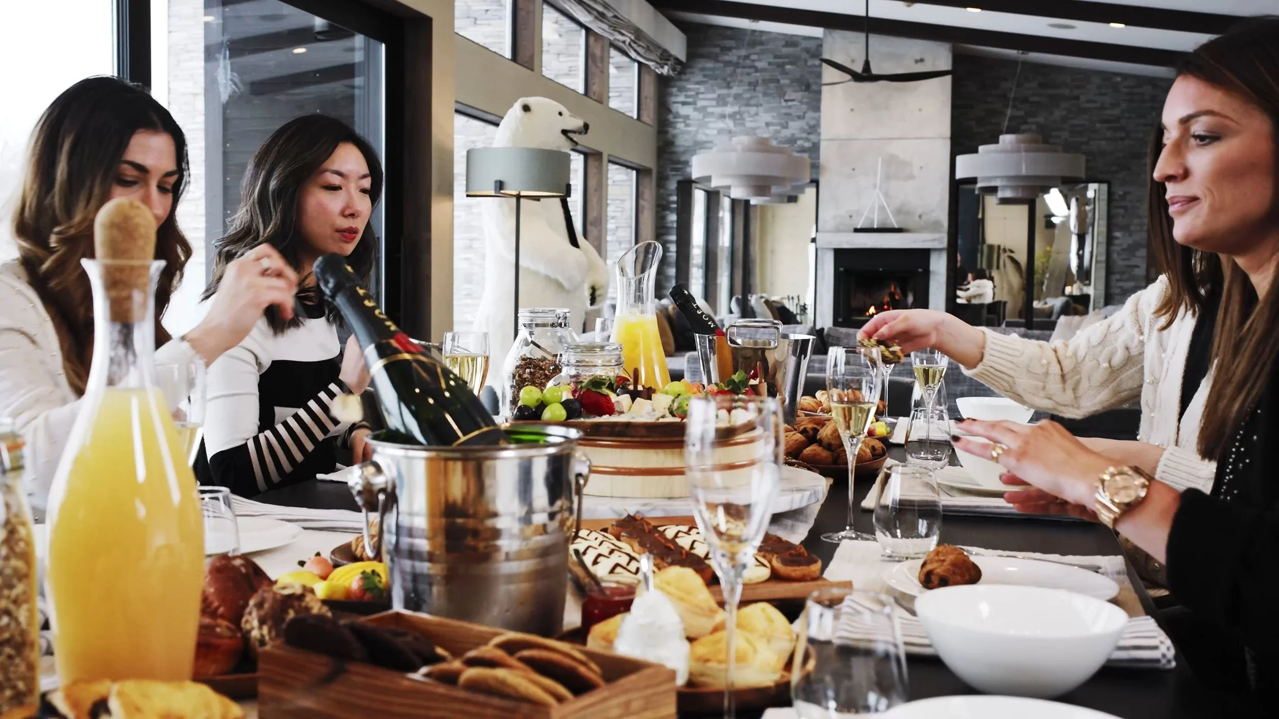 video-Producton-Company-Japan-Seasons-Hotel-Niseko-019.jpg