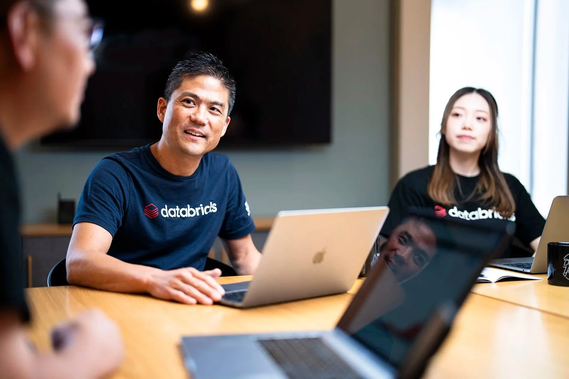 Databricks Japan corporate portrait photography in a Tokyo office