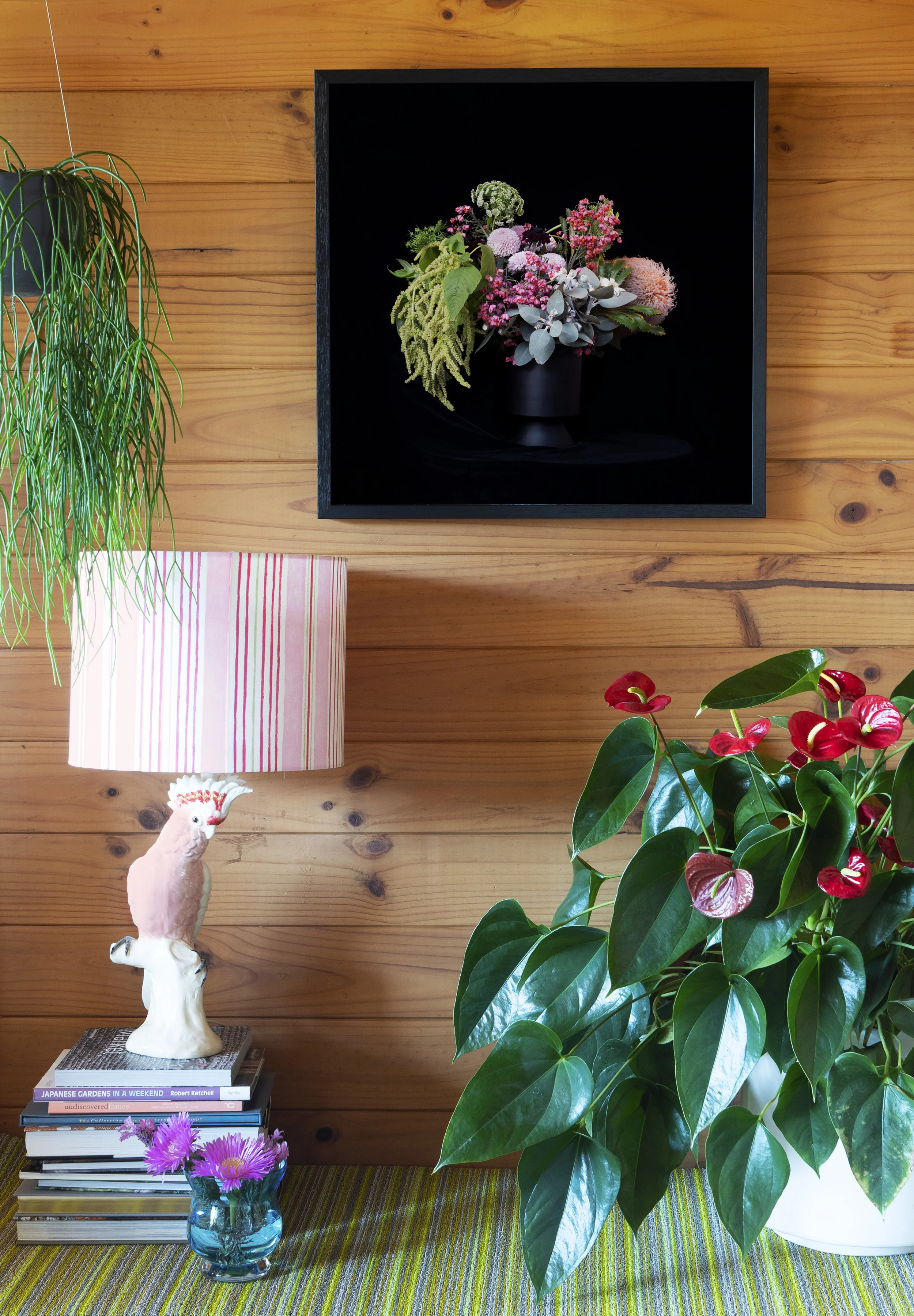 BlackVase_Photo.jpg