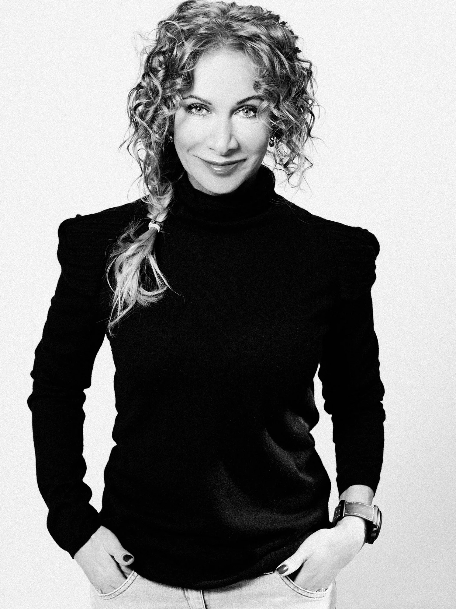 Alena Červenková – ředitelka a jednatelka společnosti
