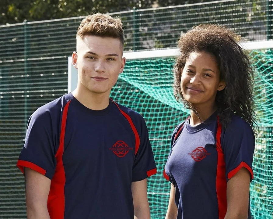 New School Uniform Supplier / Cyflenwr Gwisg Ysgol Newydd