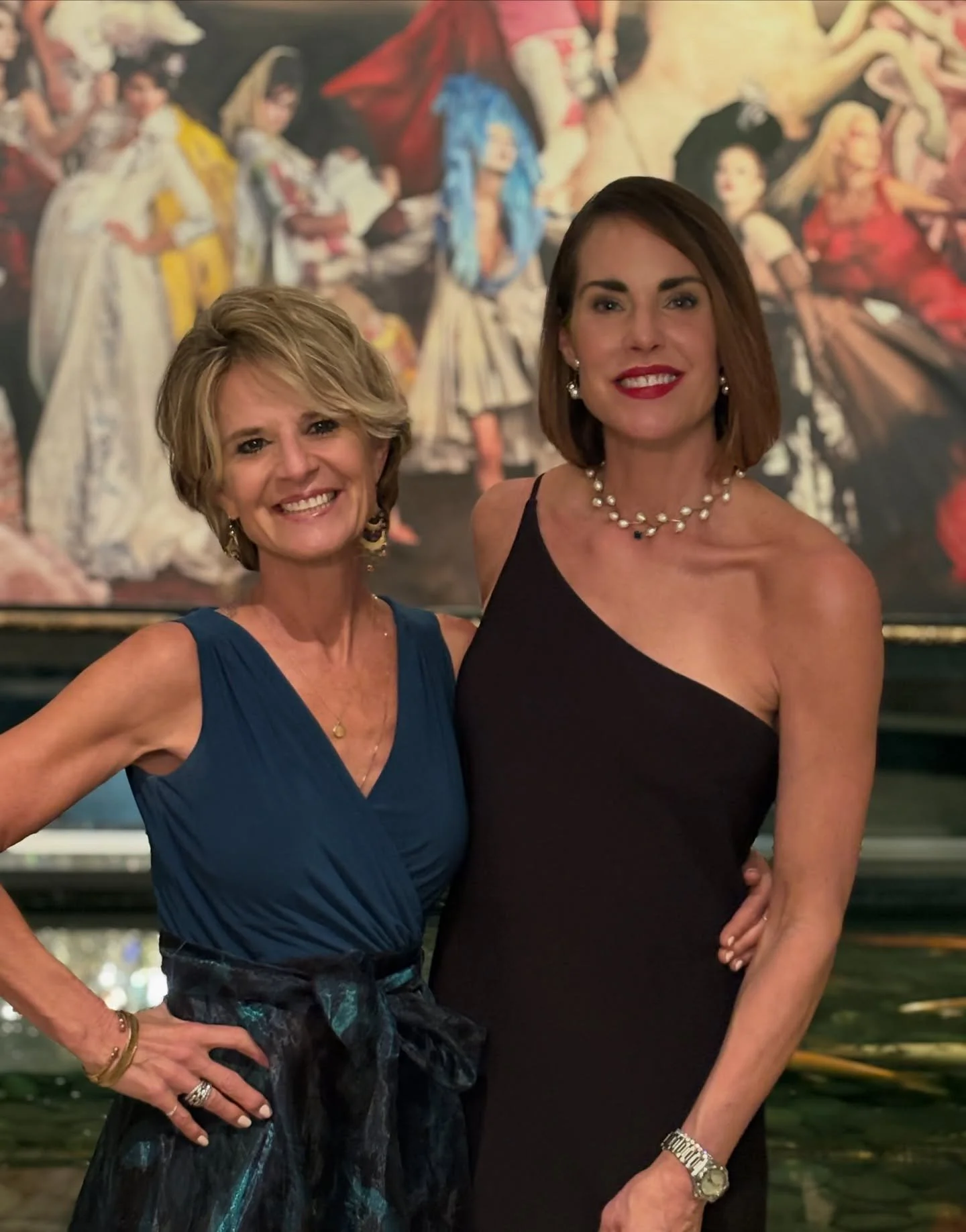 Last day, best day!!! @nutcrackermarket 🎄

Visit Booth #1514 while the fun lasts! (we clean up nice, don&rsquo;t we?😉)

#CustomDenim #NutcrackerMarket #HoustonNutcracker #HolidayShopping #TwoTequilaSisters