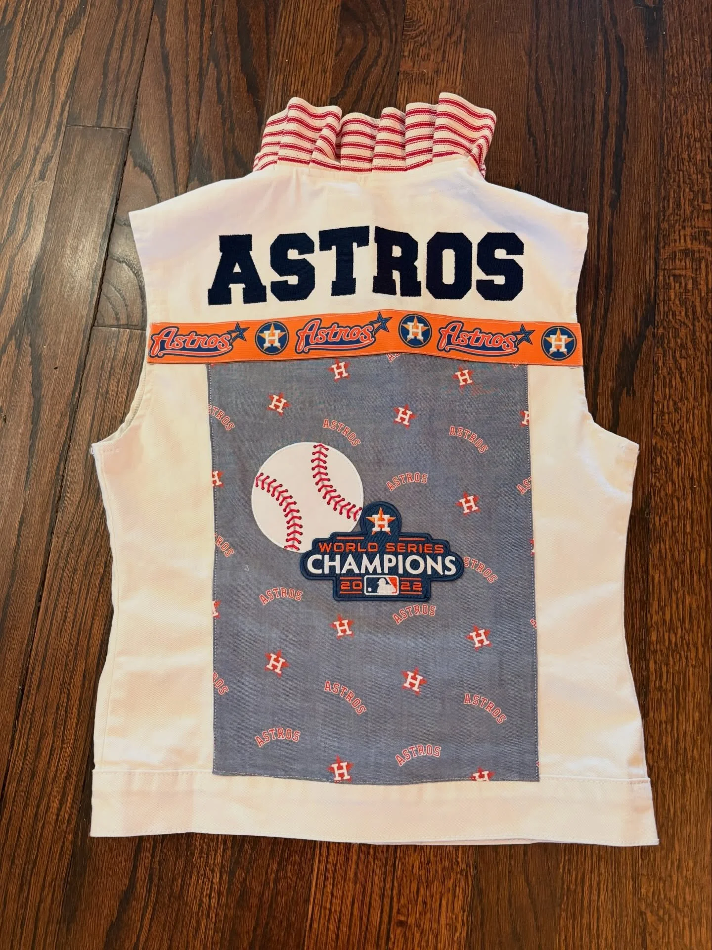 New Astros design in the house!!!! ⚾️🚀 

Spring training is coming up so you know we had to bring in some fresh styles. DM us if interested or if you would like to to customize something similar!

⭐️ &lsquo;Stros Ruffle Collar Denim Vest (white or b