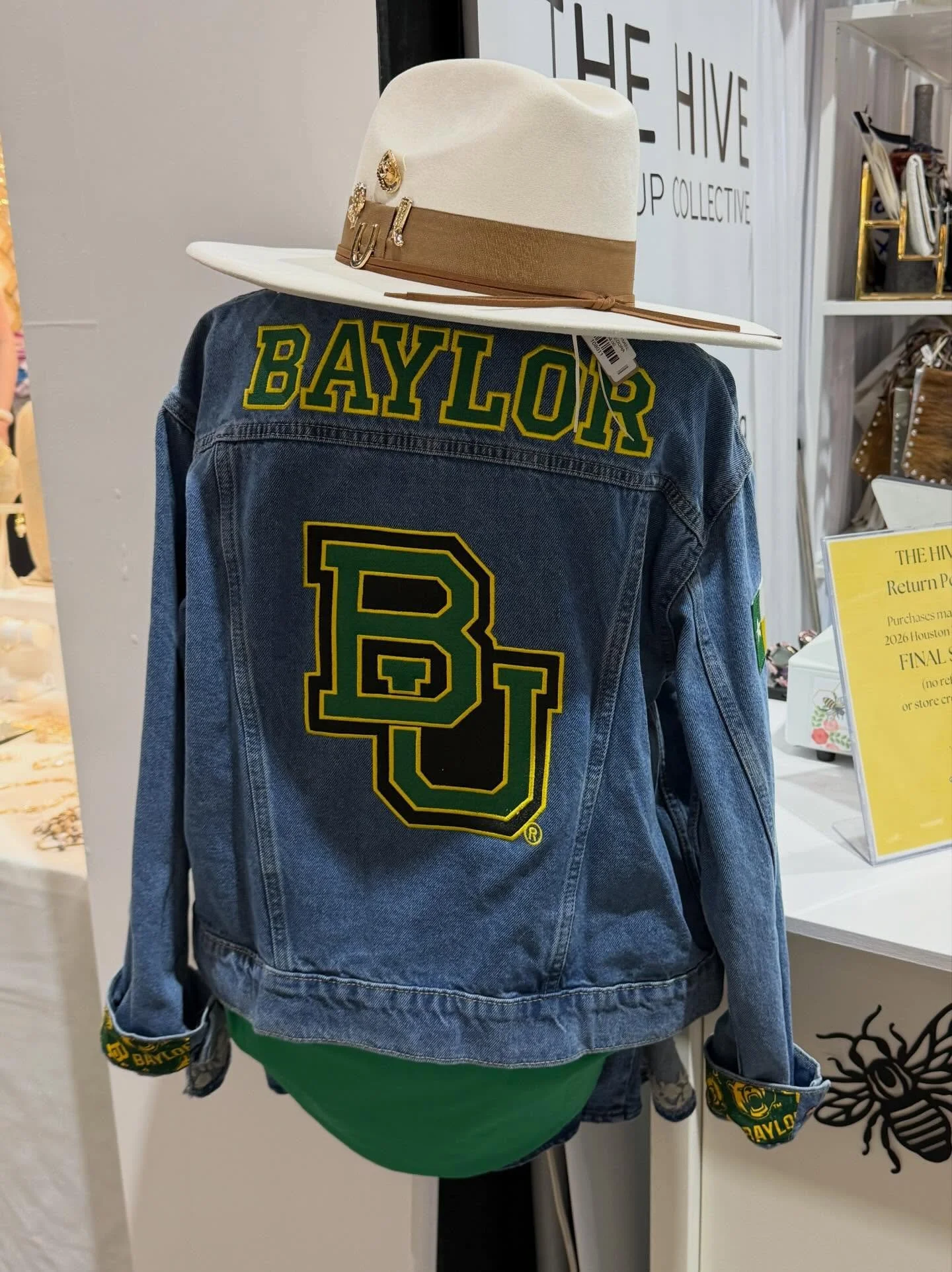 For those who celebrate, today is Baylor Day at @rodeohouston !!! 💚💛🐻 

Not a Bears fan? We got you! No matter what team you cheers to, TTS sells college-themed denim for all over - starting at $299 and in various sizes. Boot scoot and boogie on o