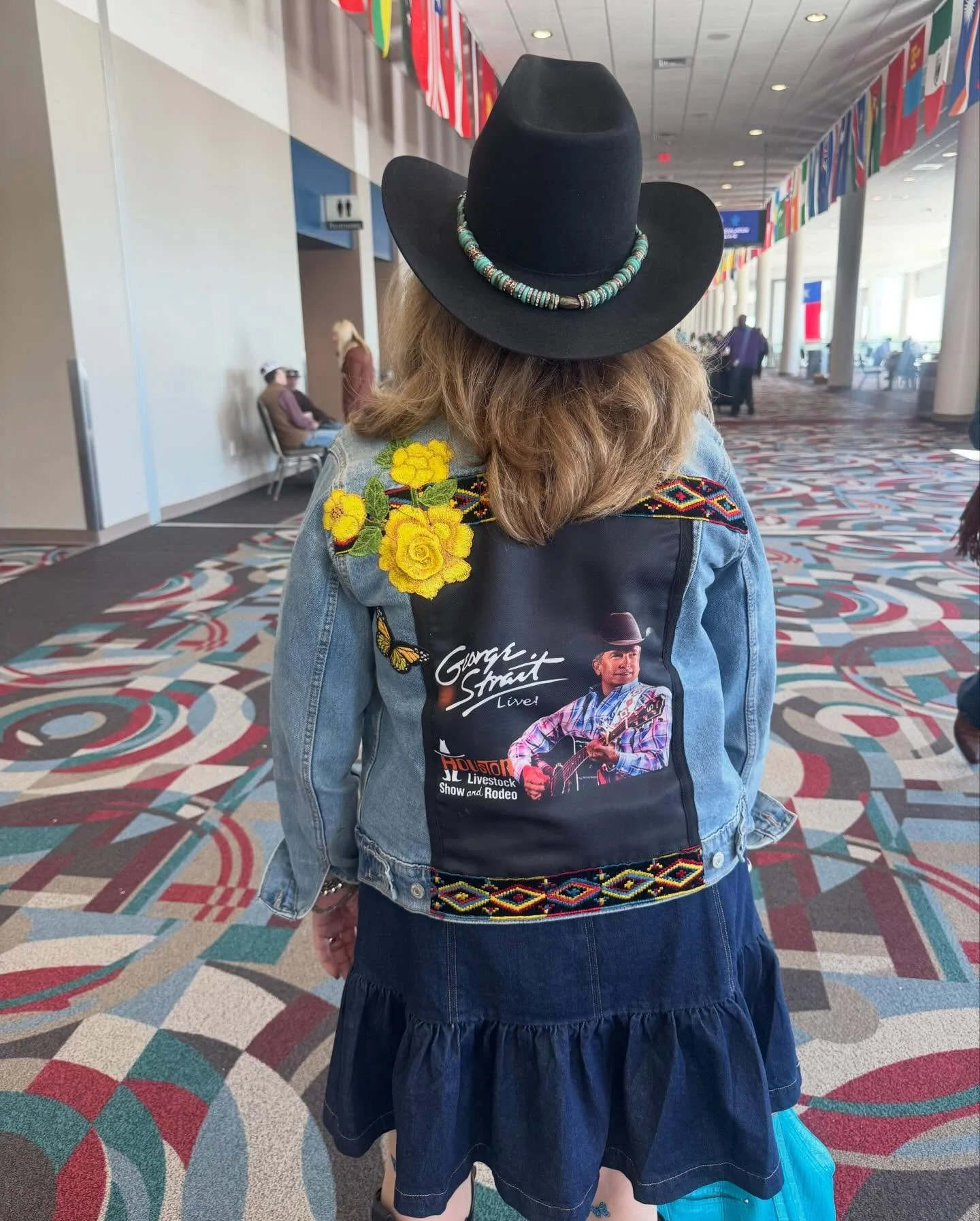Customer sightings in the wild 📸🥹

Spotted first one at the rodeo, then second was all the way in NYC!!! Safe to say these tequila sisters are very well traveled (and so is our denim) 🍸🛫

But don&rsquo;t mind us&hellip; we&rsquo;ll just be over h