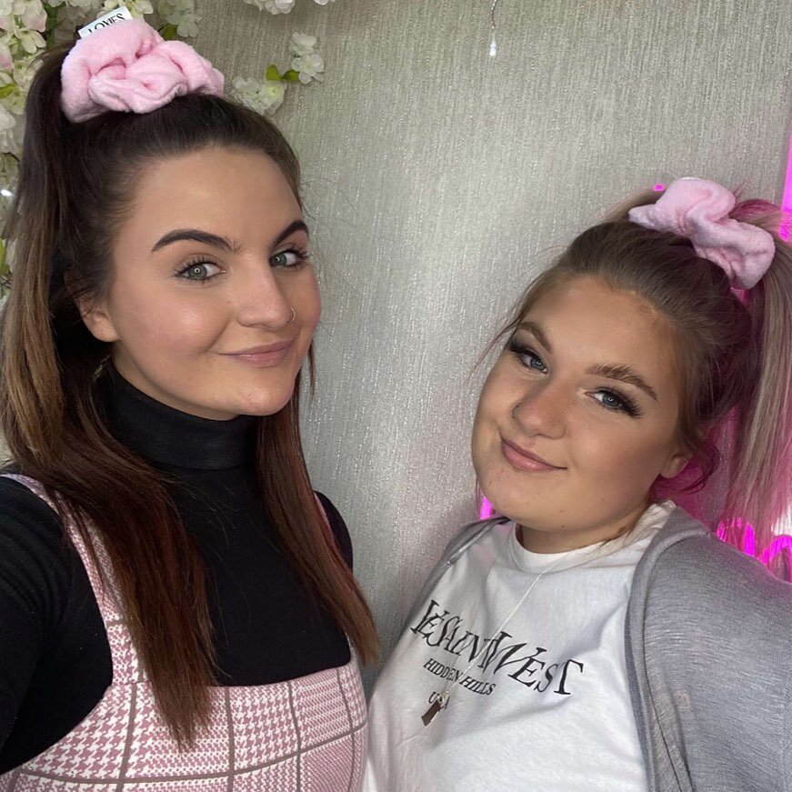 @beau_mane_ &amp; @elliwhxf in their matching @loxies_hairwear scrunchies😍 Available in the salon now! 
.
.
#Scrunchies #scrunchiesforsale #smallbusiness #smallbusinessuk #welshbusiness #wales #northwales #hair #hairaccessories #caernarfonsalon