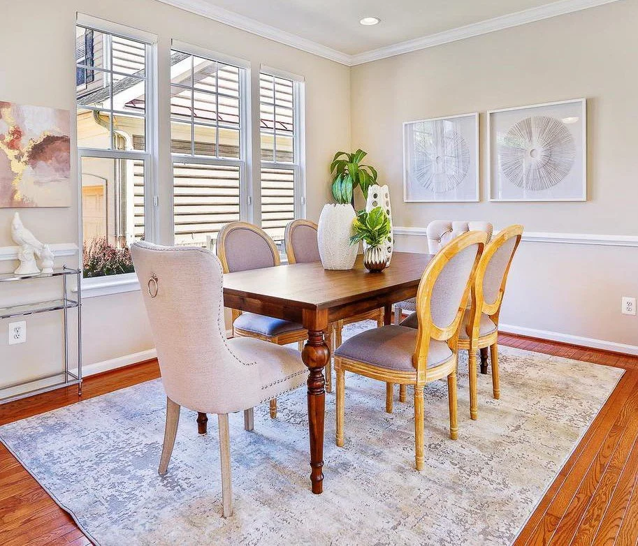 pent dining.jpg