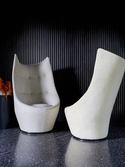 Featherston Expo Talking Chair with button back
