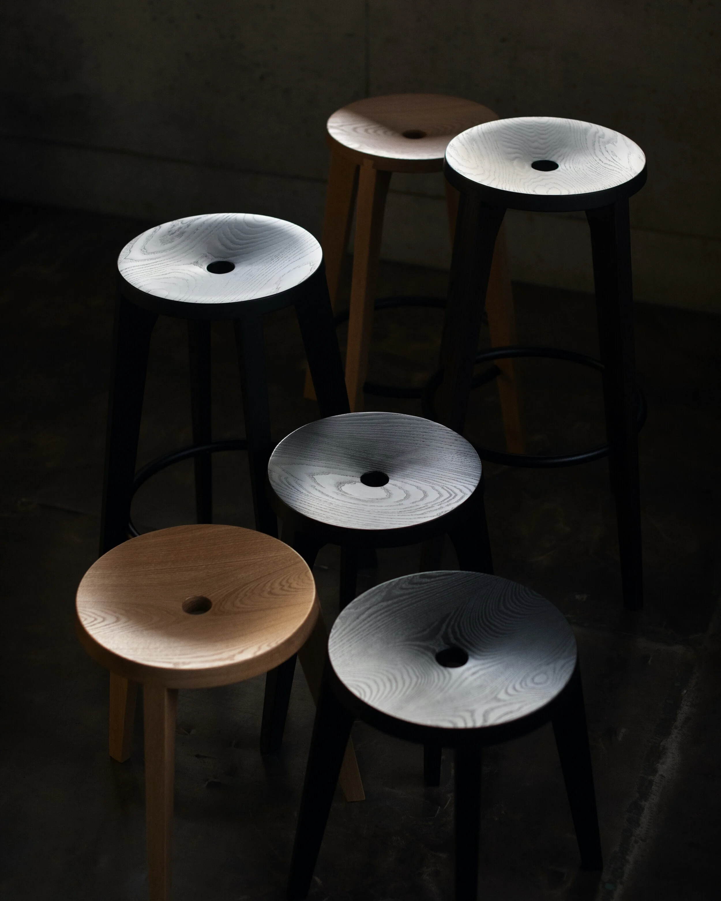 Ariake_Interior_Dovetail_Stool_gestalt_new_york_2.jpg