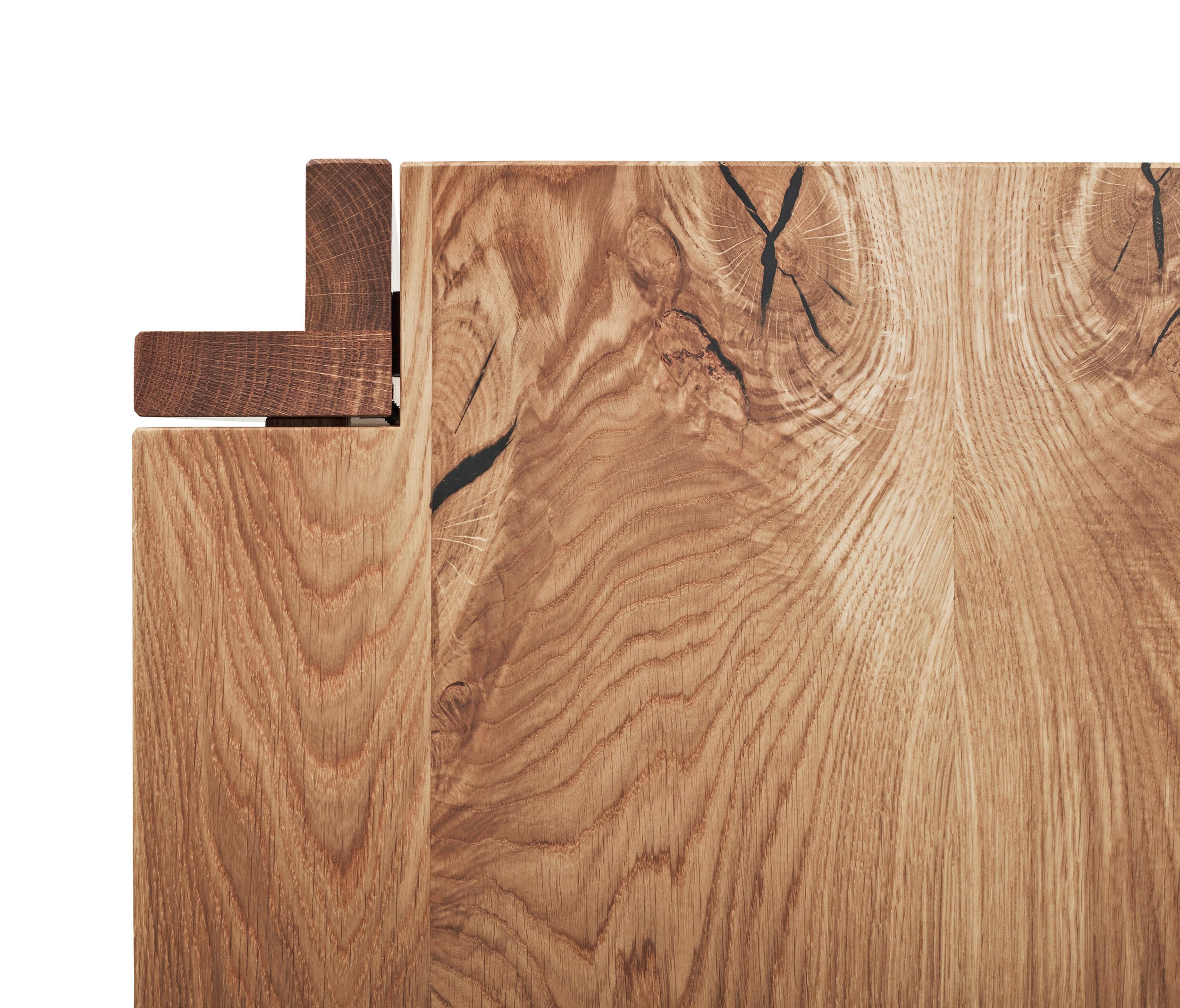 jeppe-utzon-table-corner-oak-1-dk3_gestalt_new_york.jpg