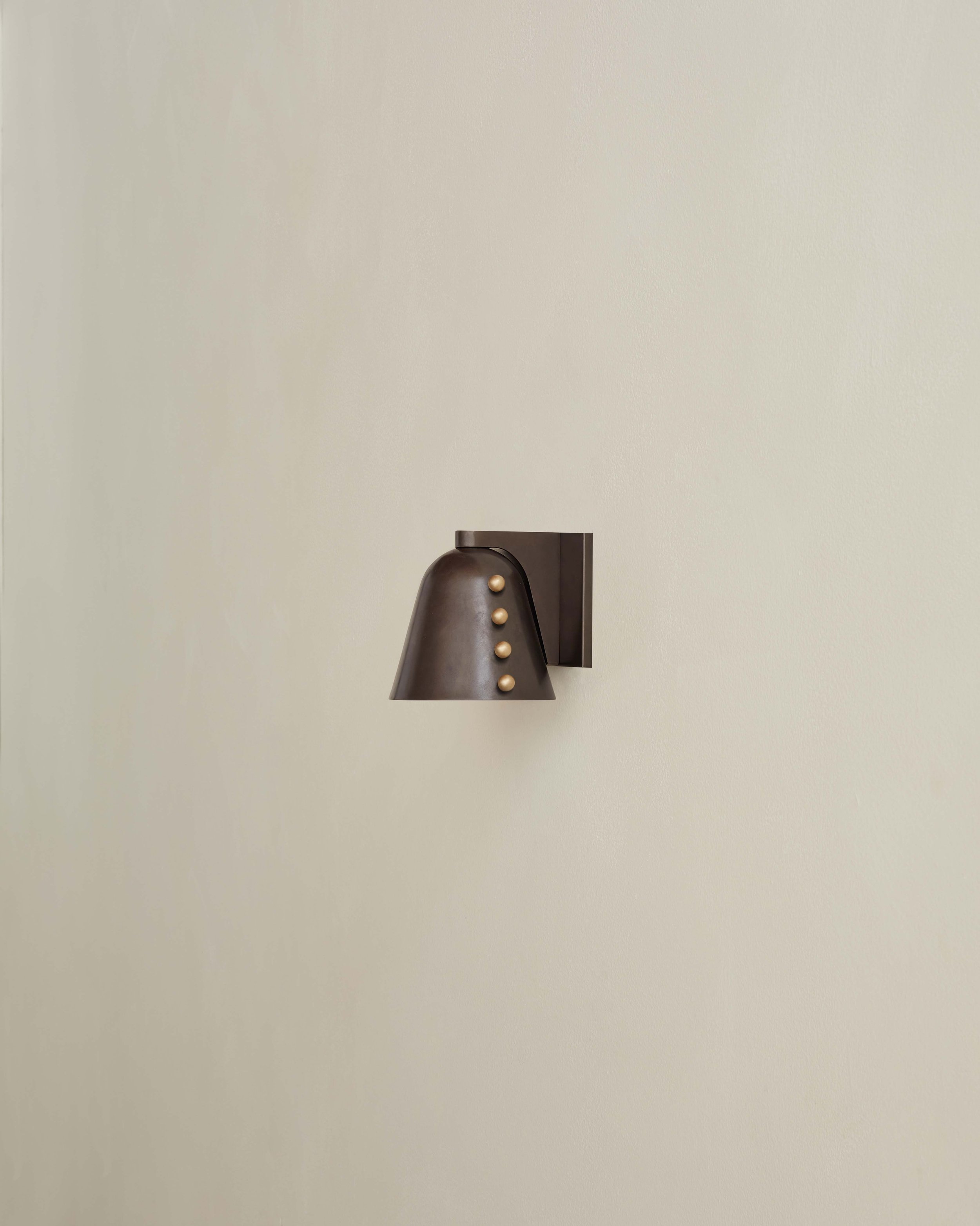 INCOMMONWITH_SCONCE_GEMMA_WALL_SCONCE_SIDE_VIEW_DOWN_BLACKENED_BRASS_BRASS_DOTS.jpg