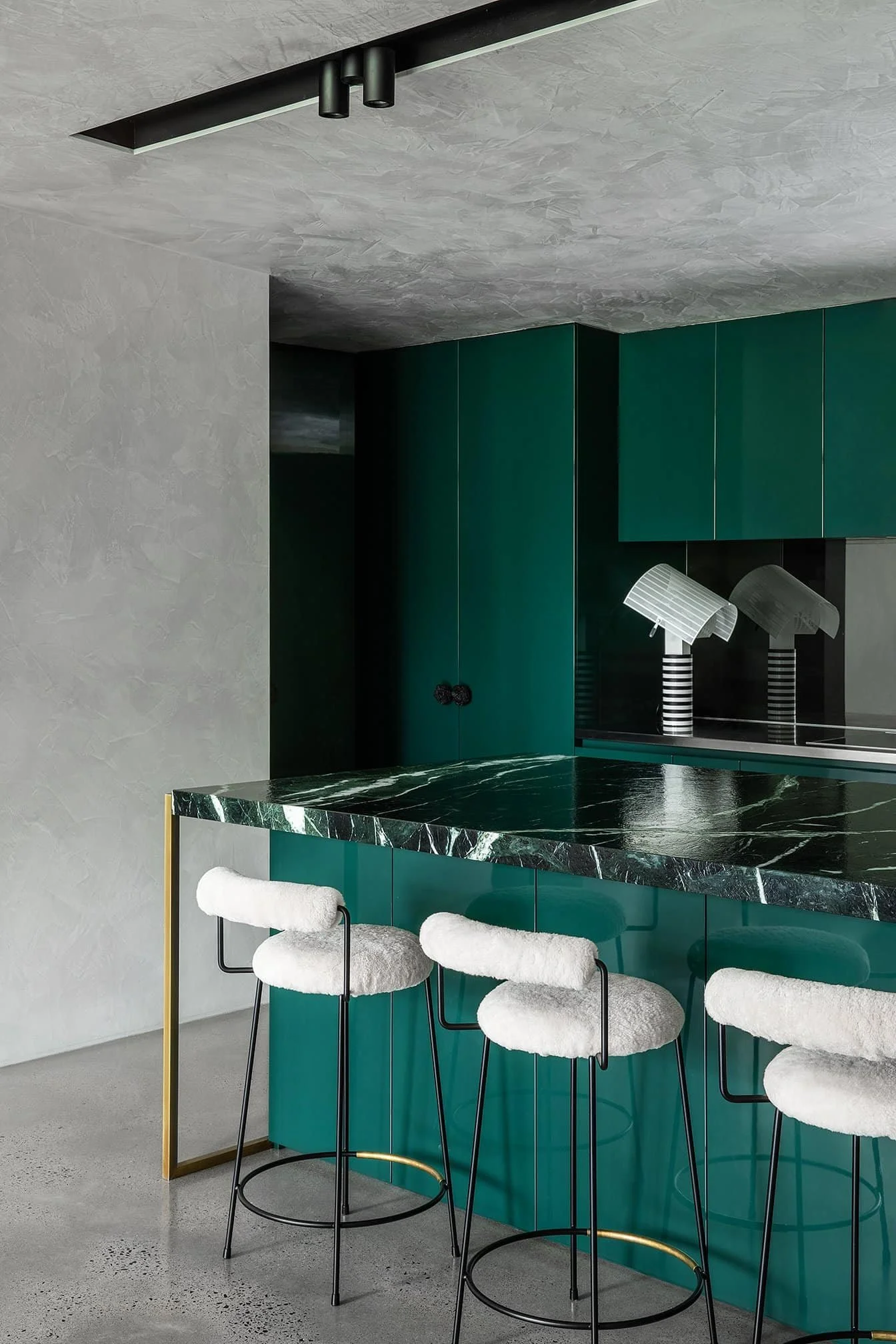 Iva Stool in sheepskin