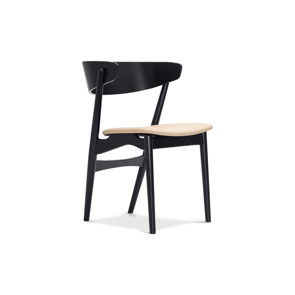 The no 7. chair - black lacquered oak with spectrum honey leather seat