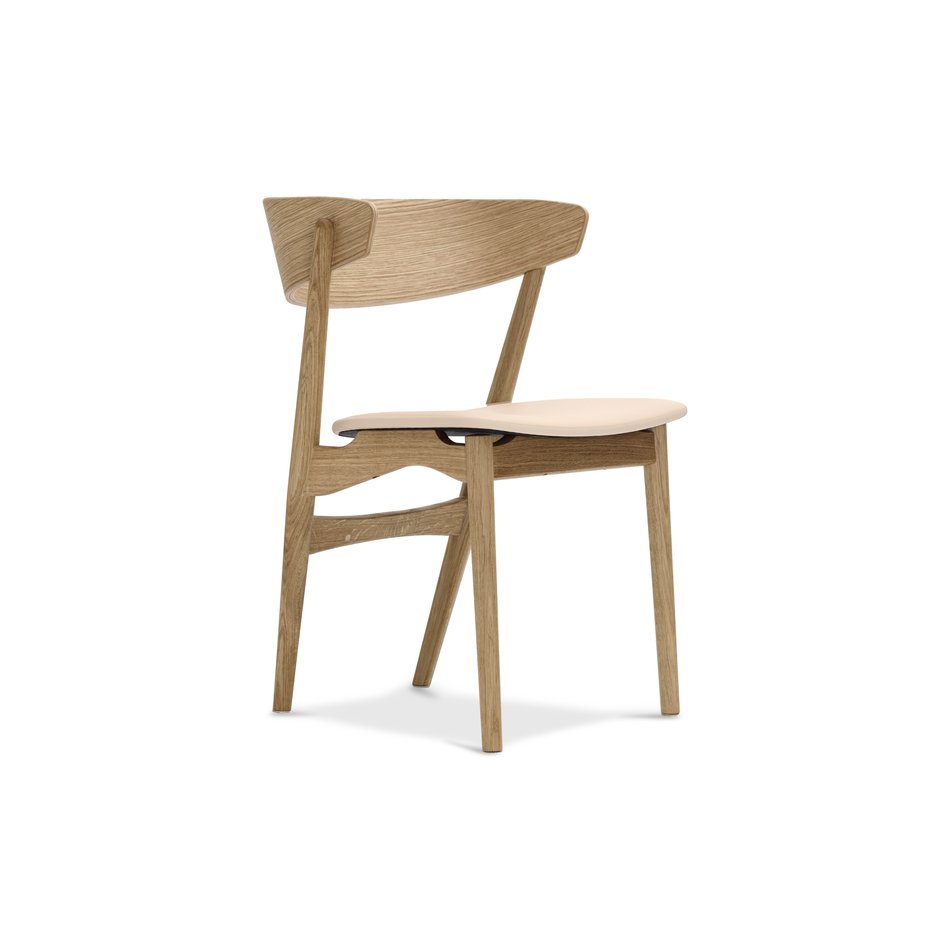 The no 7. chair - natural oiled oak with spectrum honey leather seat