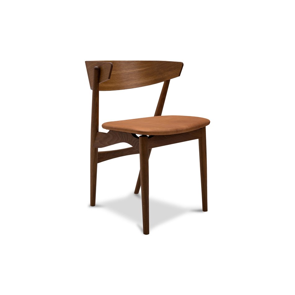 The no 7. chair - smoked oak with cognac leather seat