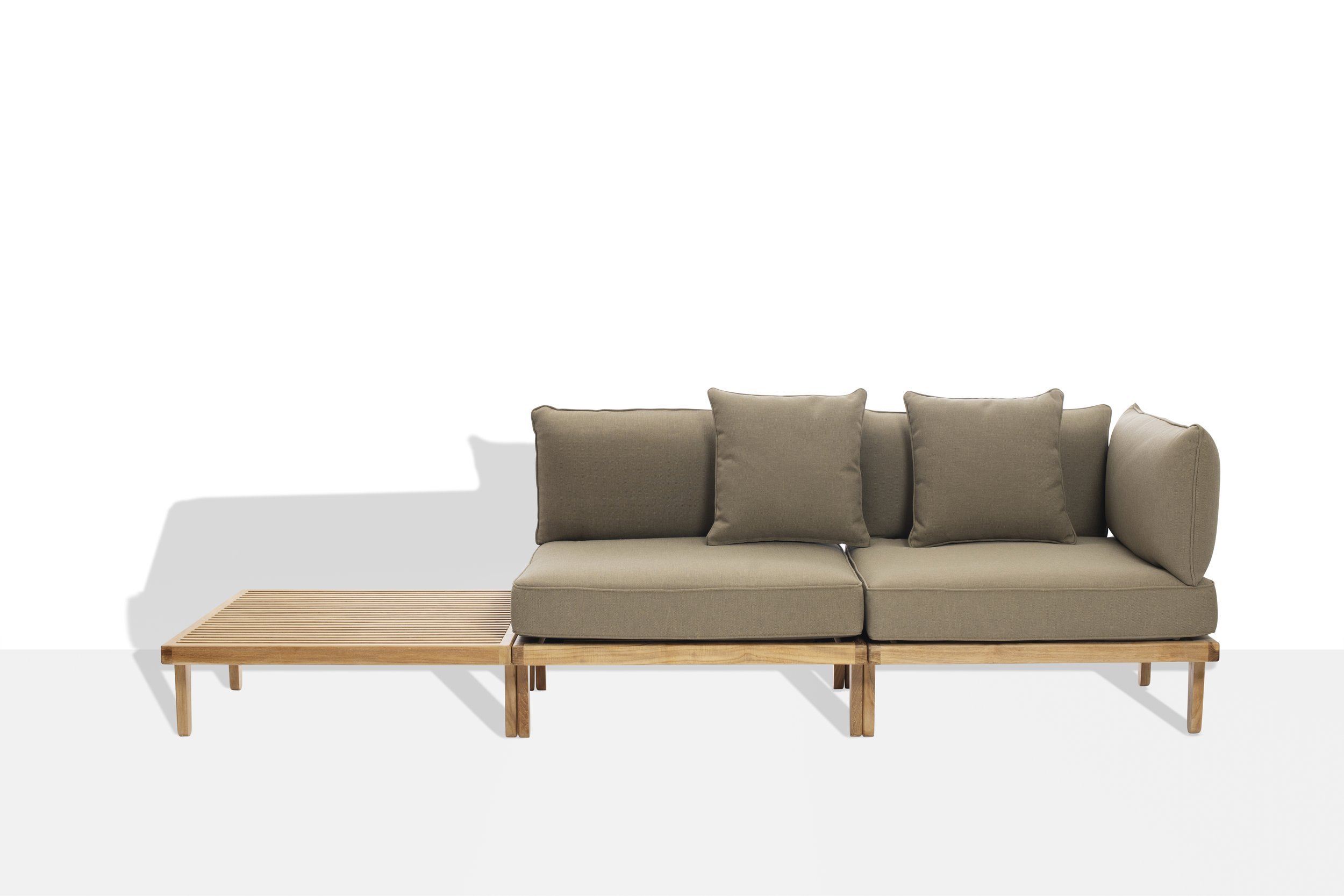 Sibast_outdoor_RIB_sofa_modular_system_with_sand_cushions_2.jpeg