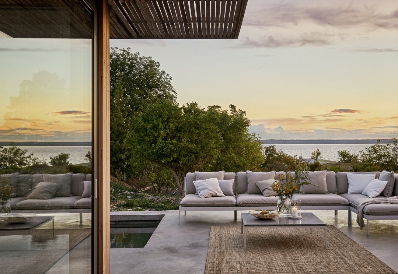 The Bonan Lounge Sofa