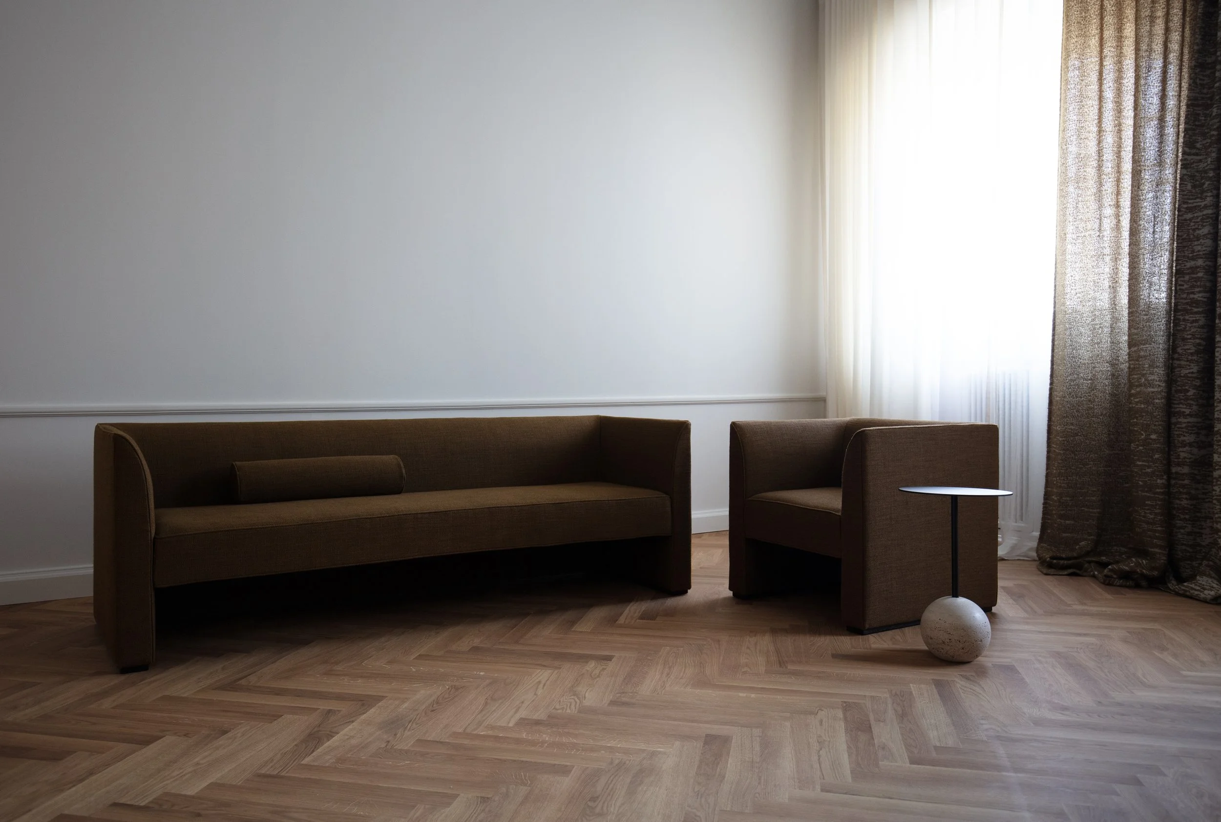 The Femme lounge chair shallow by Ida L. Hildebrand for Friends ...
