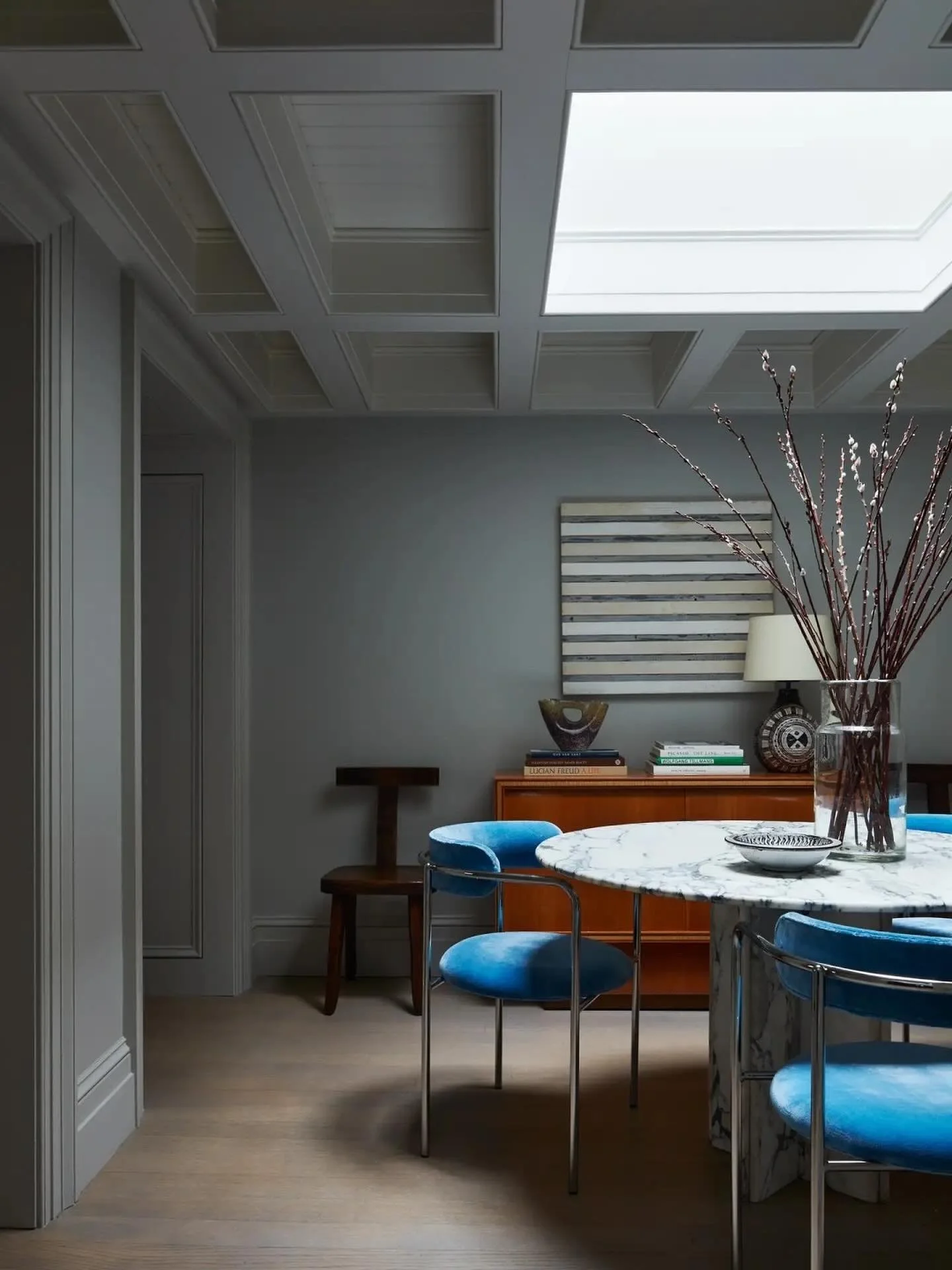 The FF Chairs designed by Ida Linea Hildebrand and produced by @FriendsFounders featured in a project by @Johnbambick.  Photography by @timlenzphoto
⠀⠀⠀⠀⠀⠀⠀⠀⠀
#danishdesign #swedishdesign #furniture #interiordesign #design #architects #archilovers #m