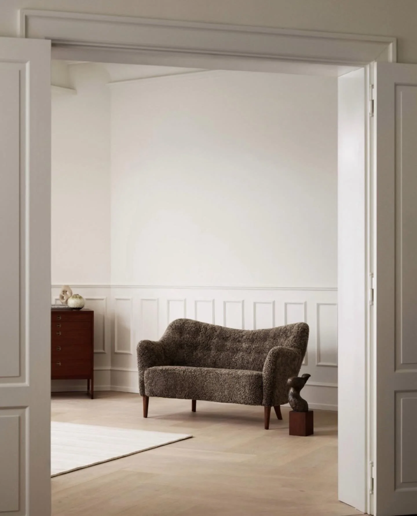 The Tiss&oslash; Sofa designed by Alfred Christensen, 1952 and produced by @dagmarlondon
⠀⠀⠀⠀⠀⠀⠀⠀⠀
#furniture #interiordesign #design #architects #midcentury