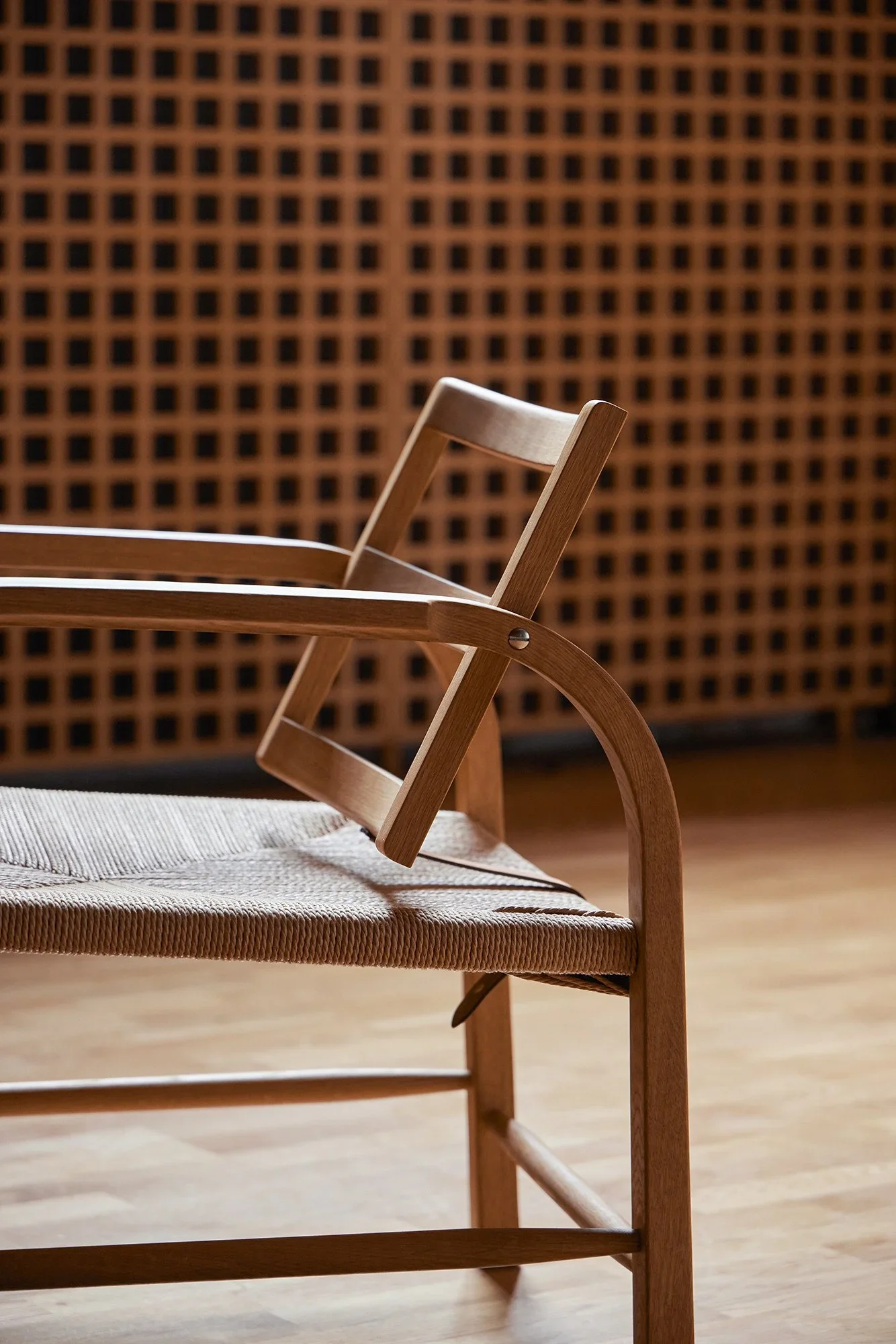 Arch Chair in Natural.webp
