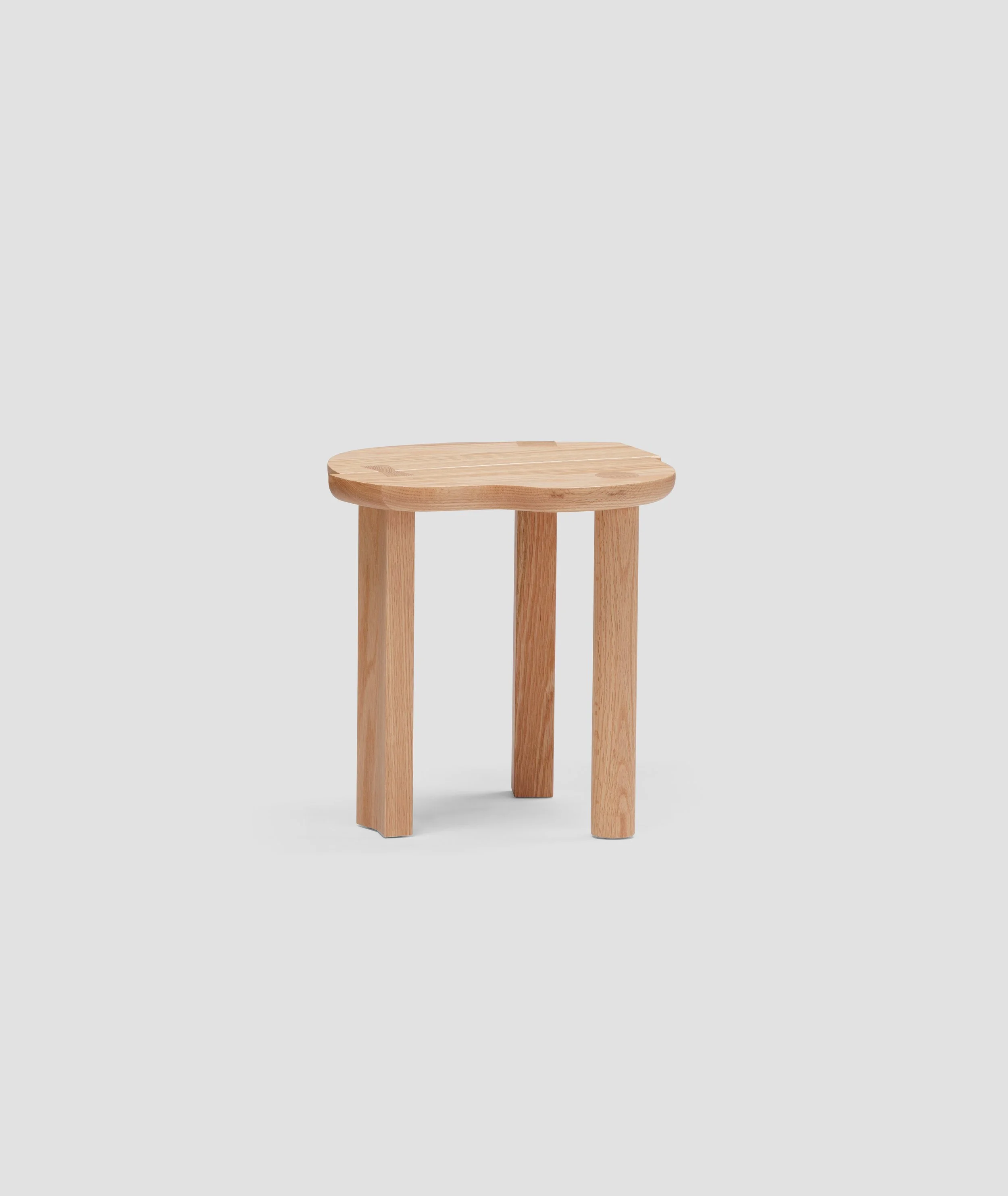 En Side Table
