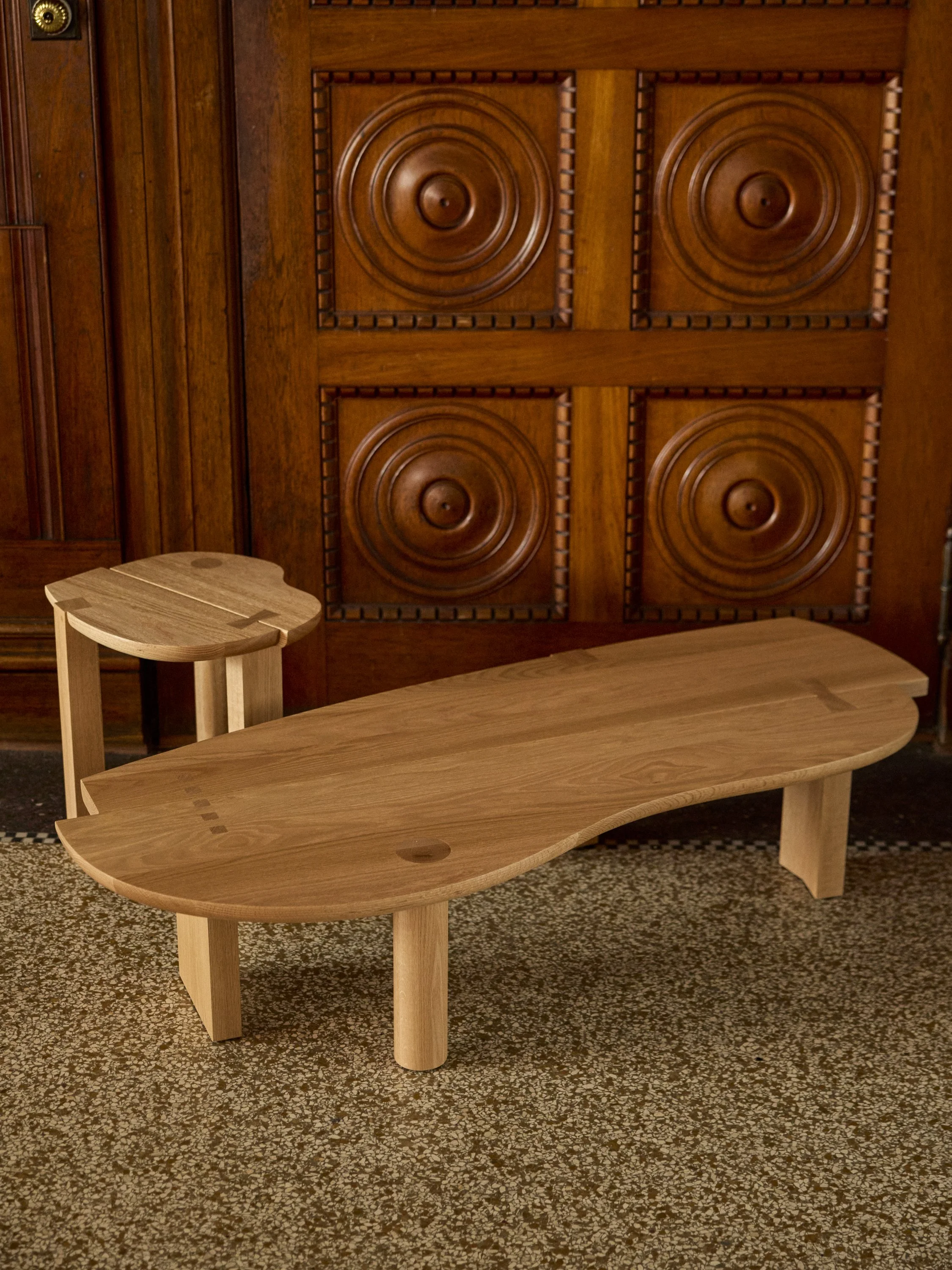 En Side Table + En Coffee Table
