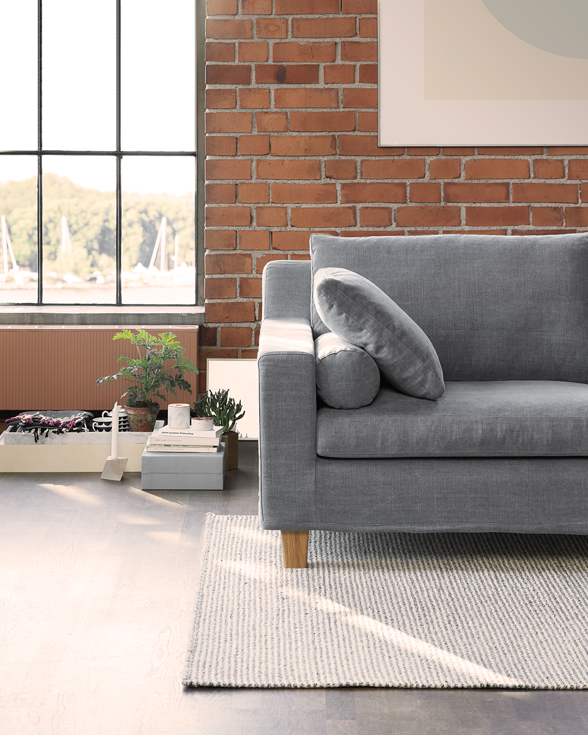 The Morris Classic Sofa