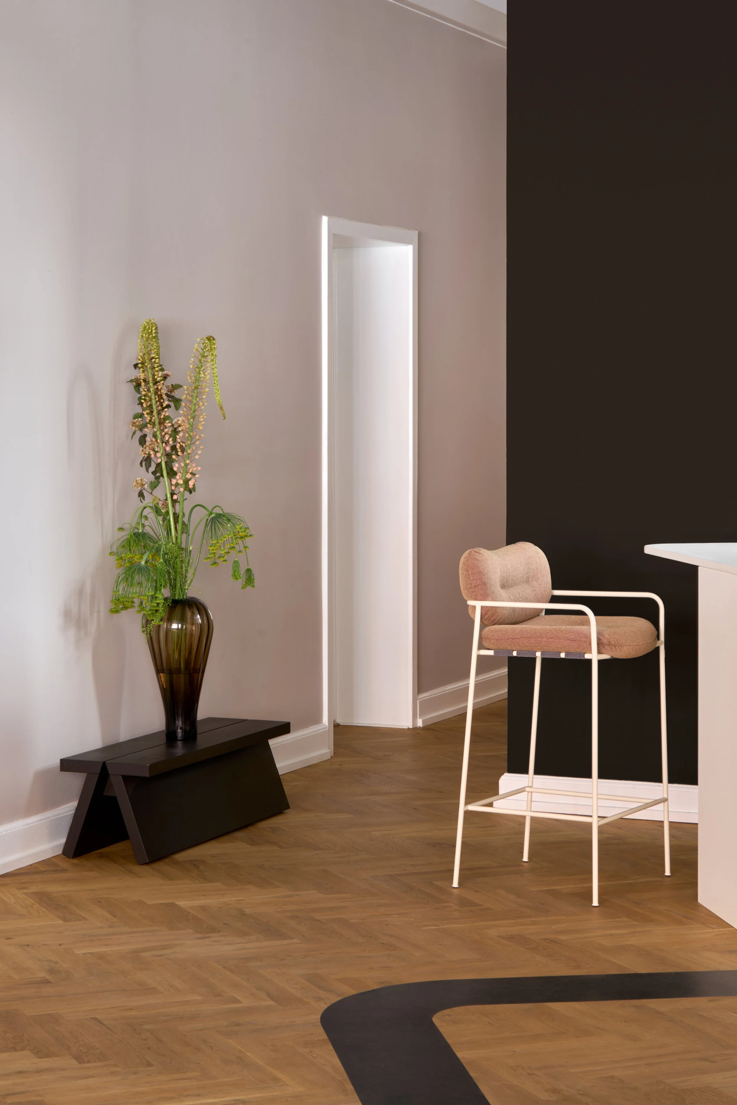 Supersolid Objects 4