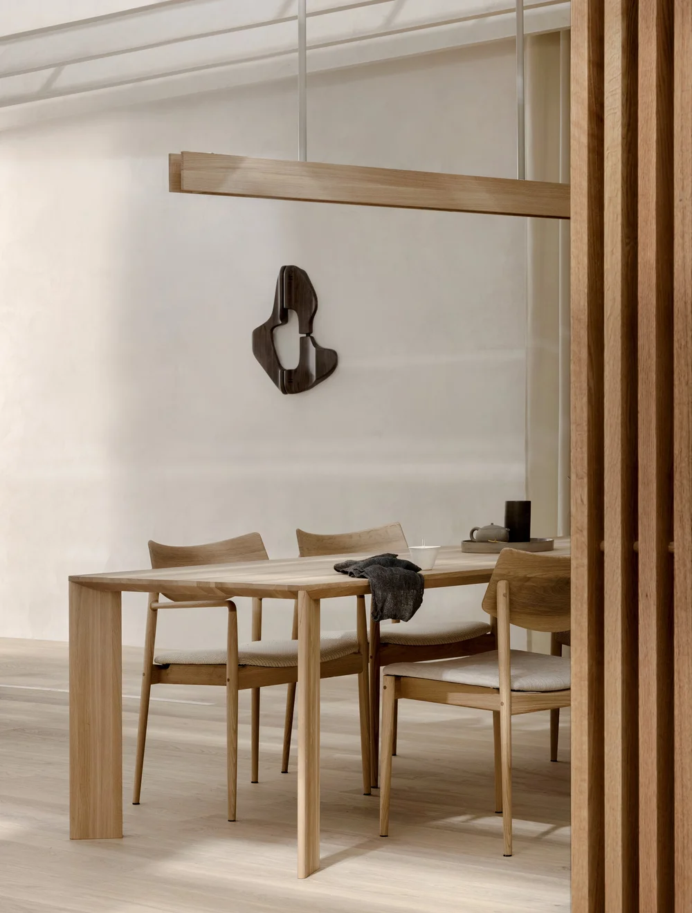 The A-DT02 table by Keiji Ashizawa for Karimoku Case — GESTALT NEW 