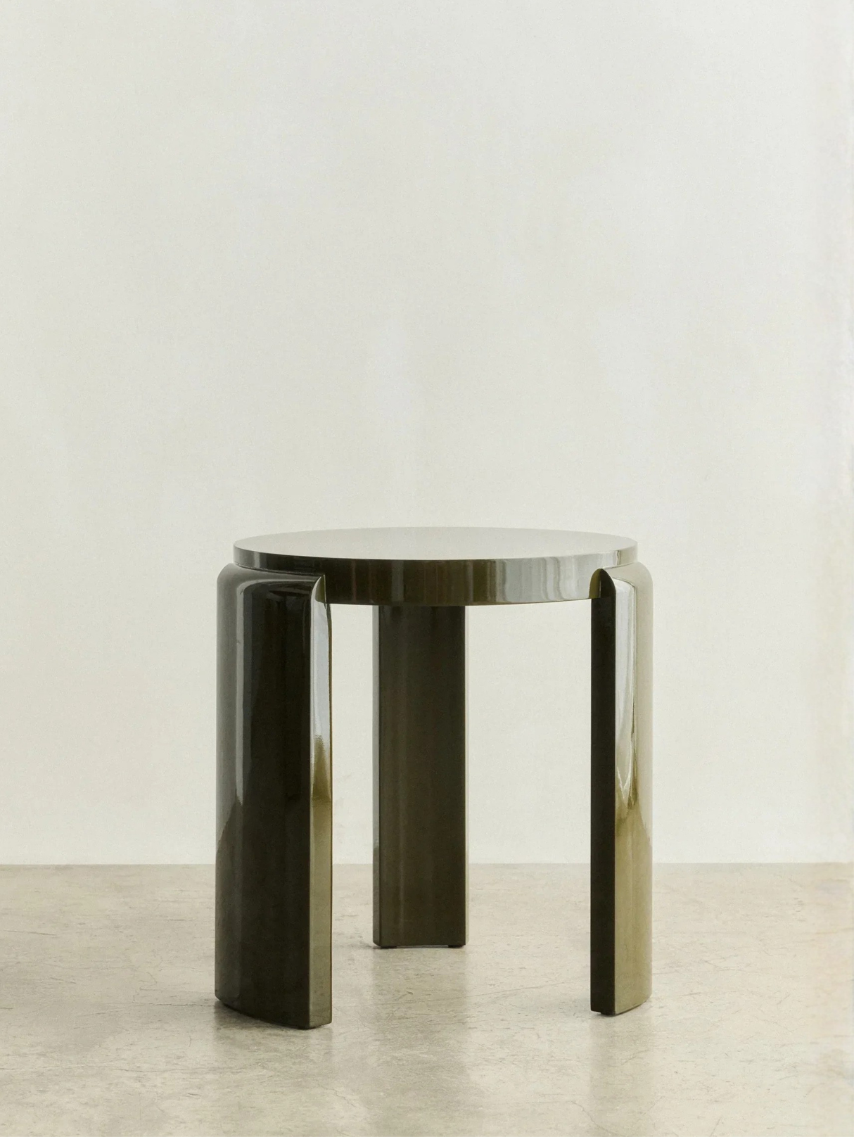 Spina Stool in Olive Green Lacquer.png