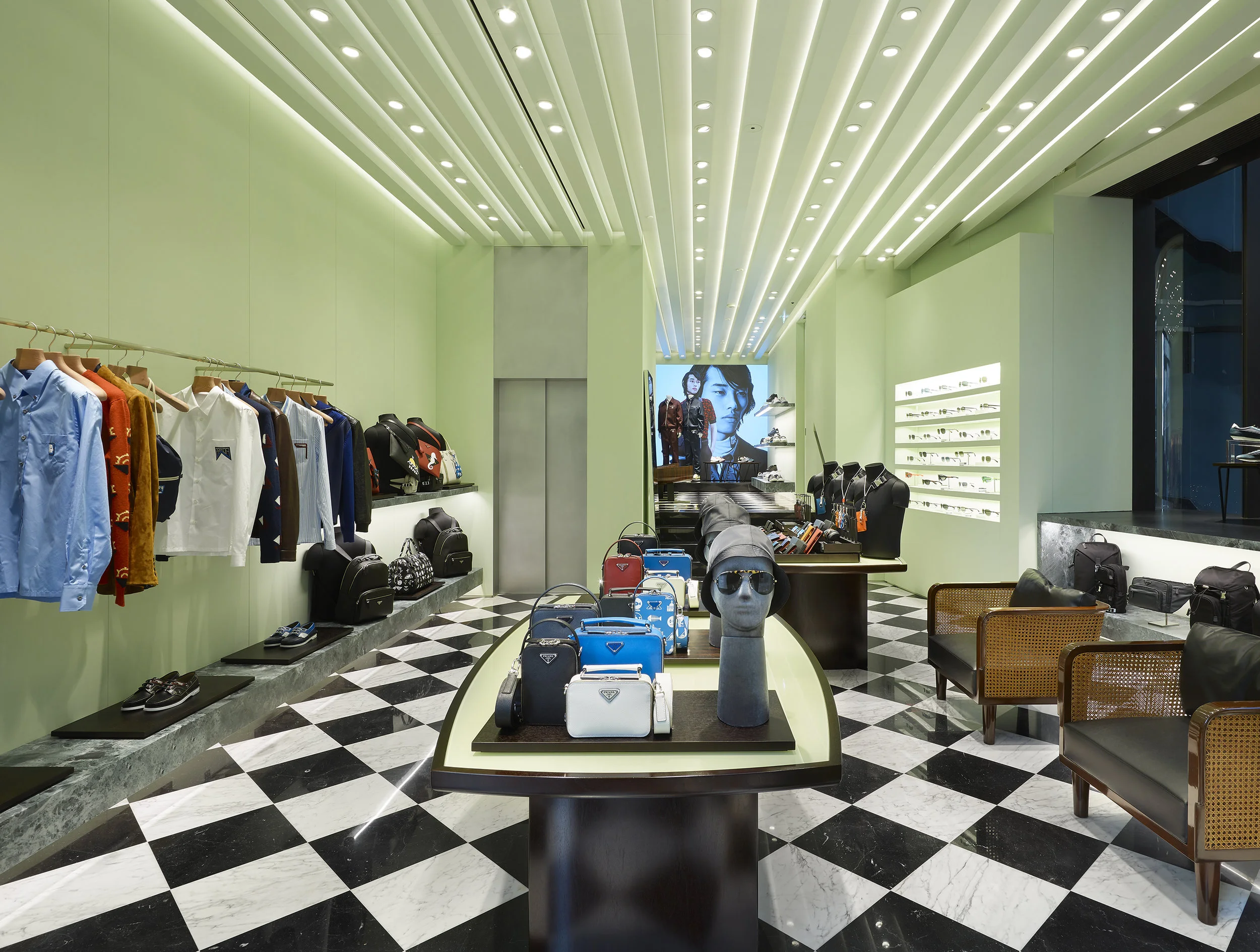 Prada-Monte-Carlo_man-store_03.jpg