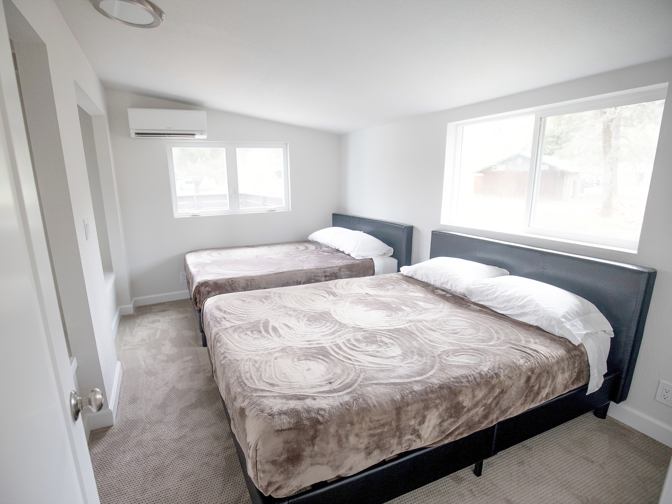 Mandala Springs Alder Lodge Bedroom