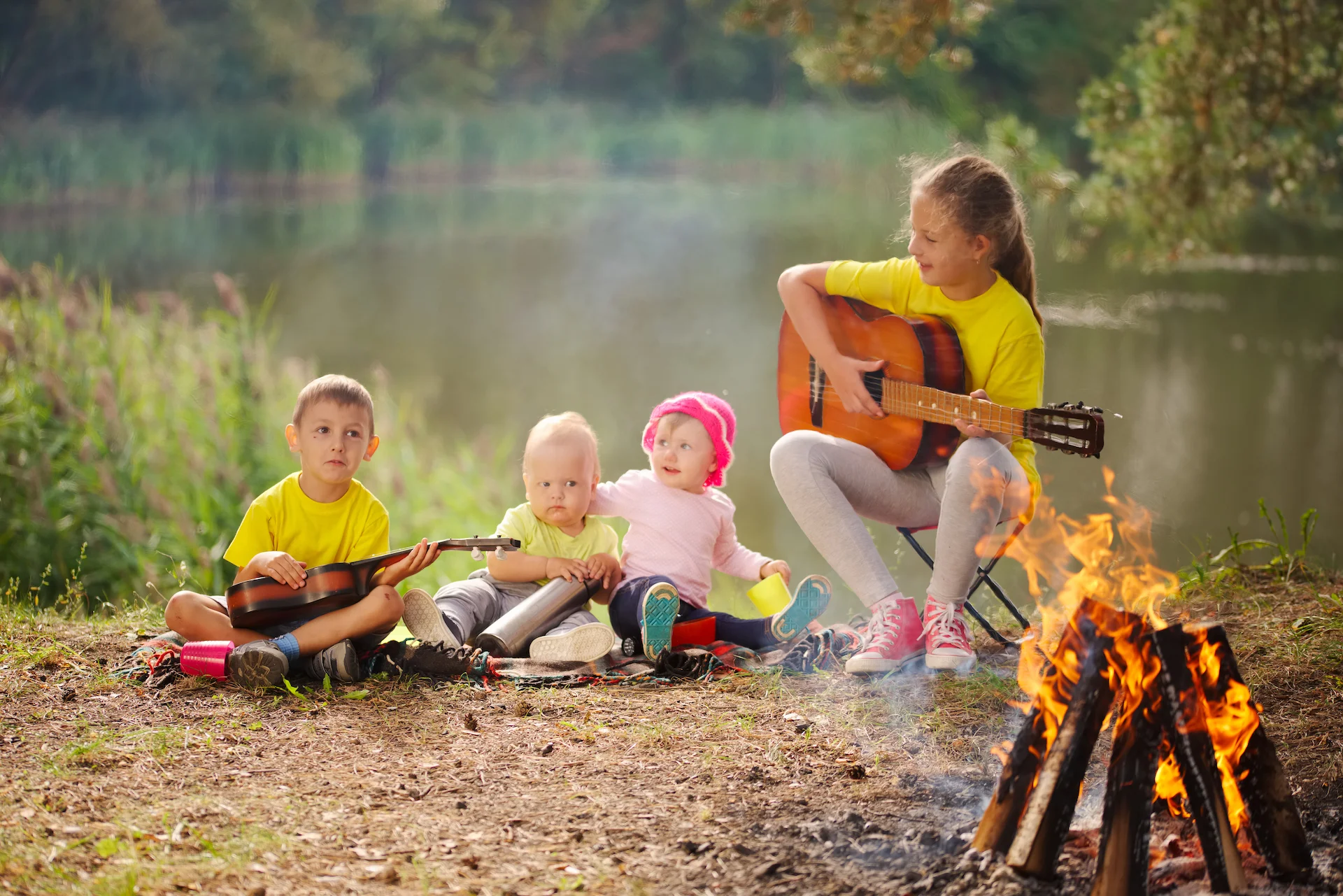 happy-children-hiking-in-the-forest-FLYR2JU.jpg