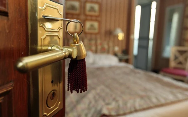 6 Ways to Make Your Hotel Feel Like Home