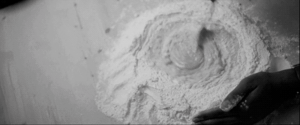 mon-gif-1.nocrop.w710.h2147483647.gif
