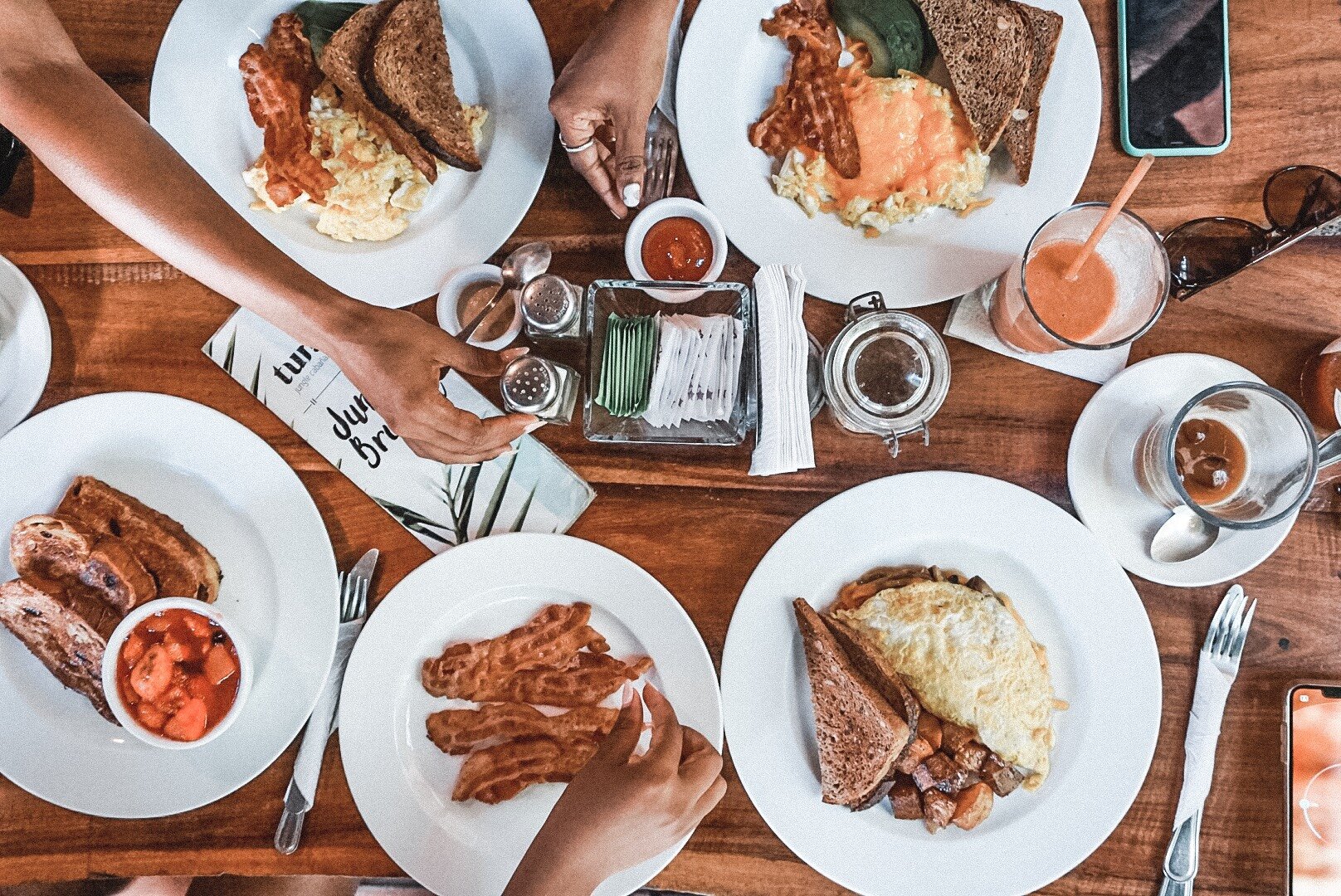 Brunch at Tunich