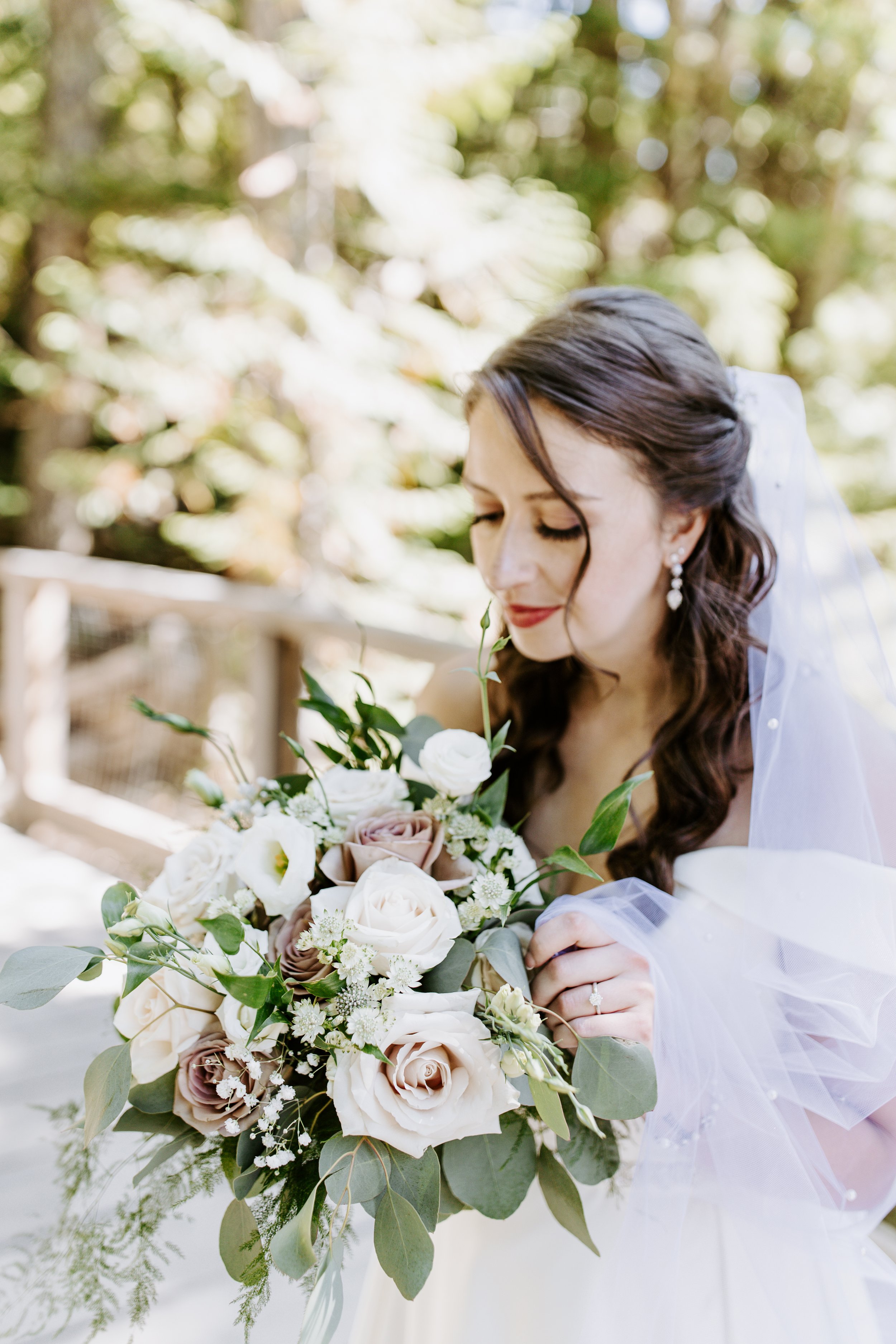 angiegallantphotography-sea-to-sky-gondola-wedding-110.jpg