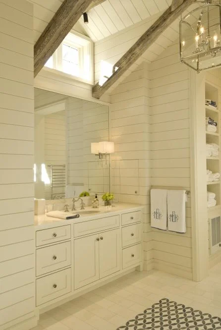 Master Bath vignette (2).jpg