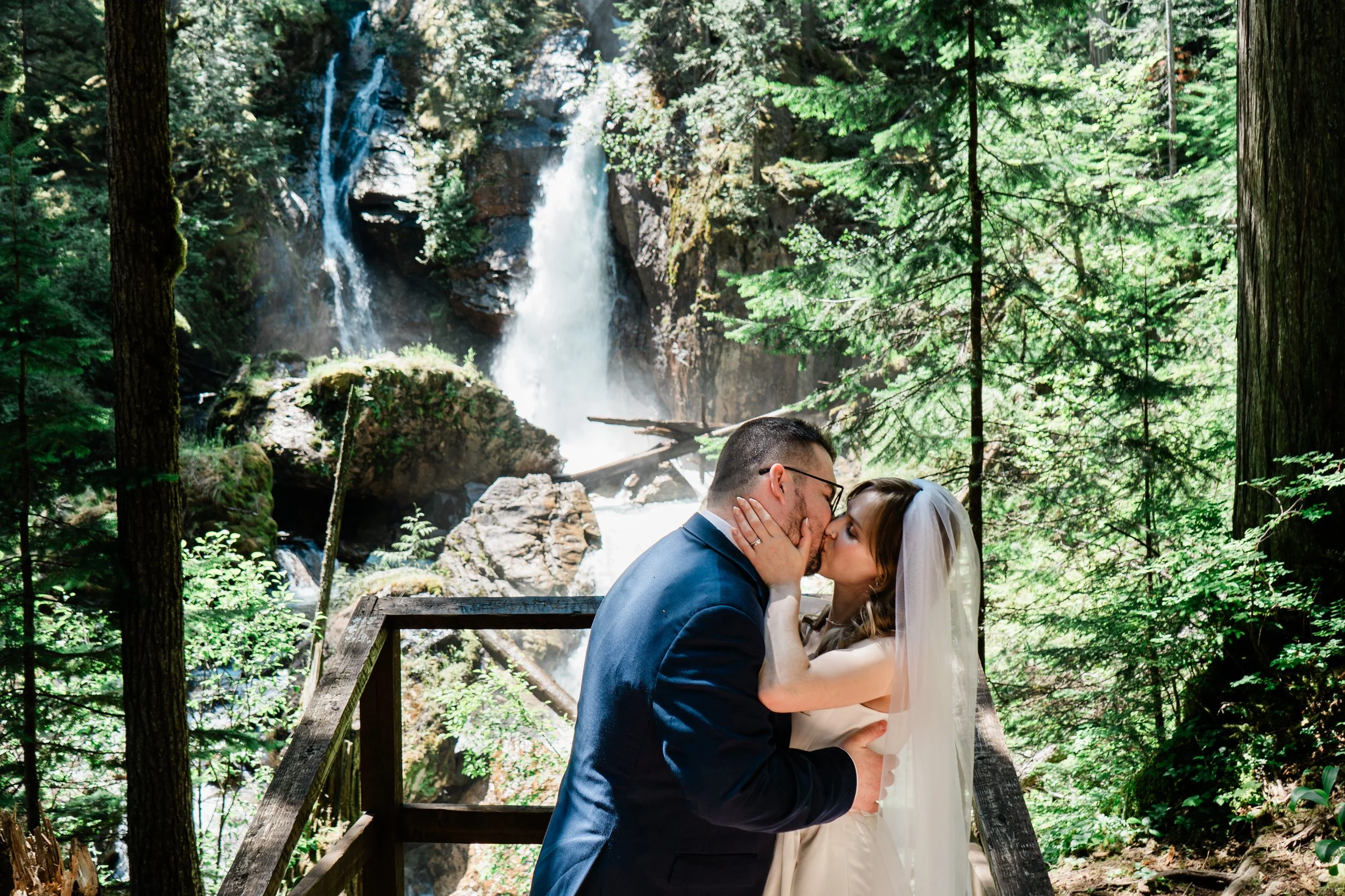 Jess & Caleb-Elopement-182-2026.jpg