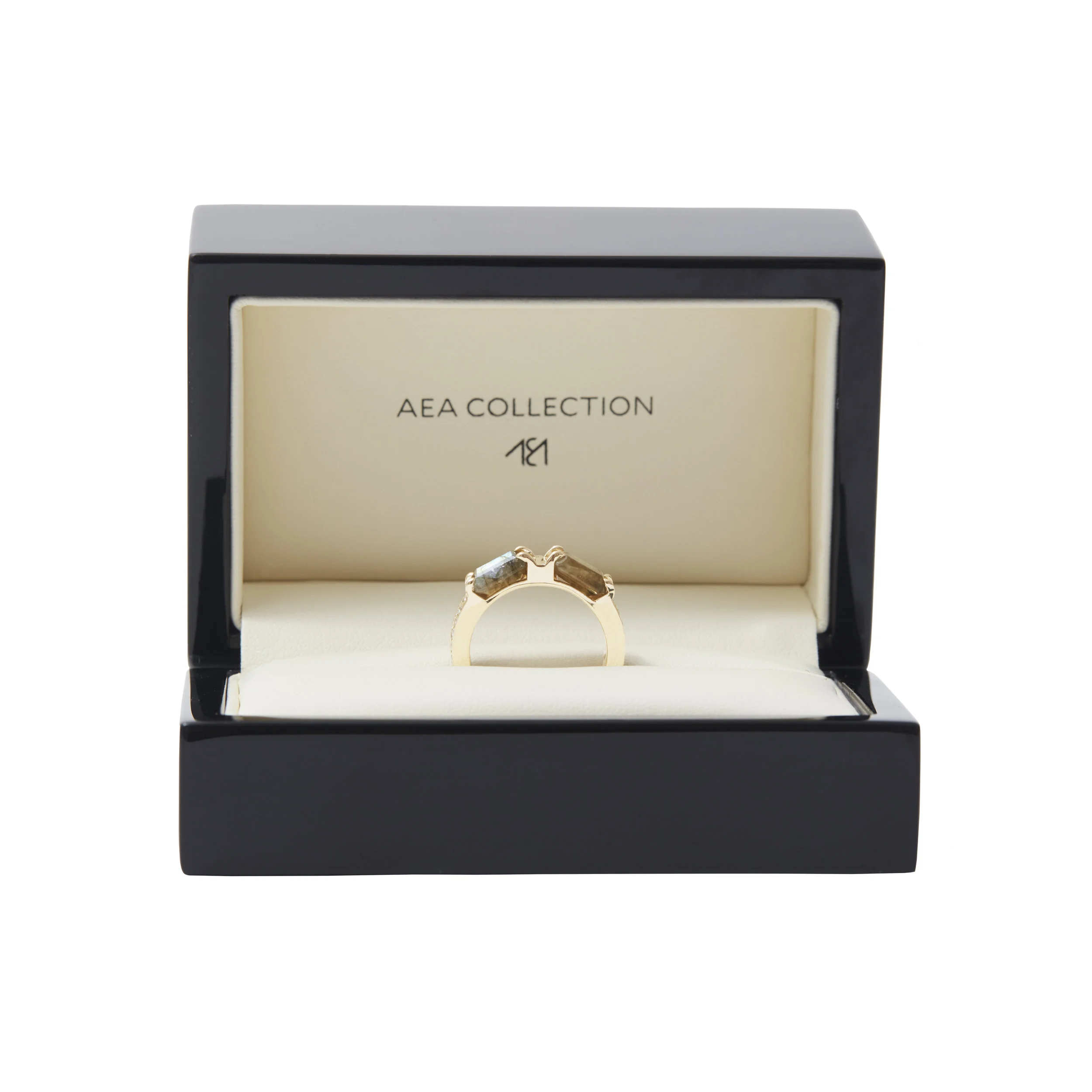 Custom_Ring_AEACollection.jpg