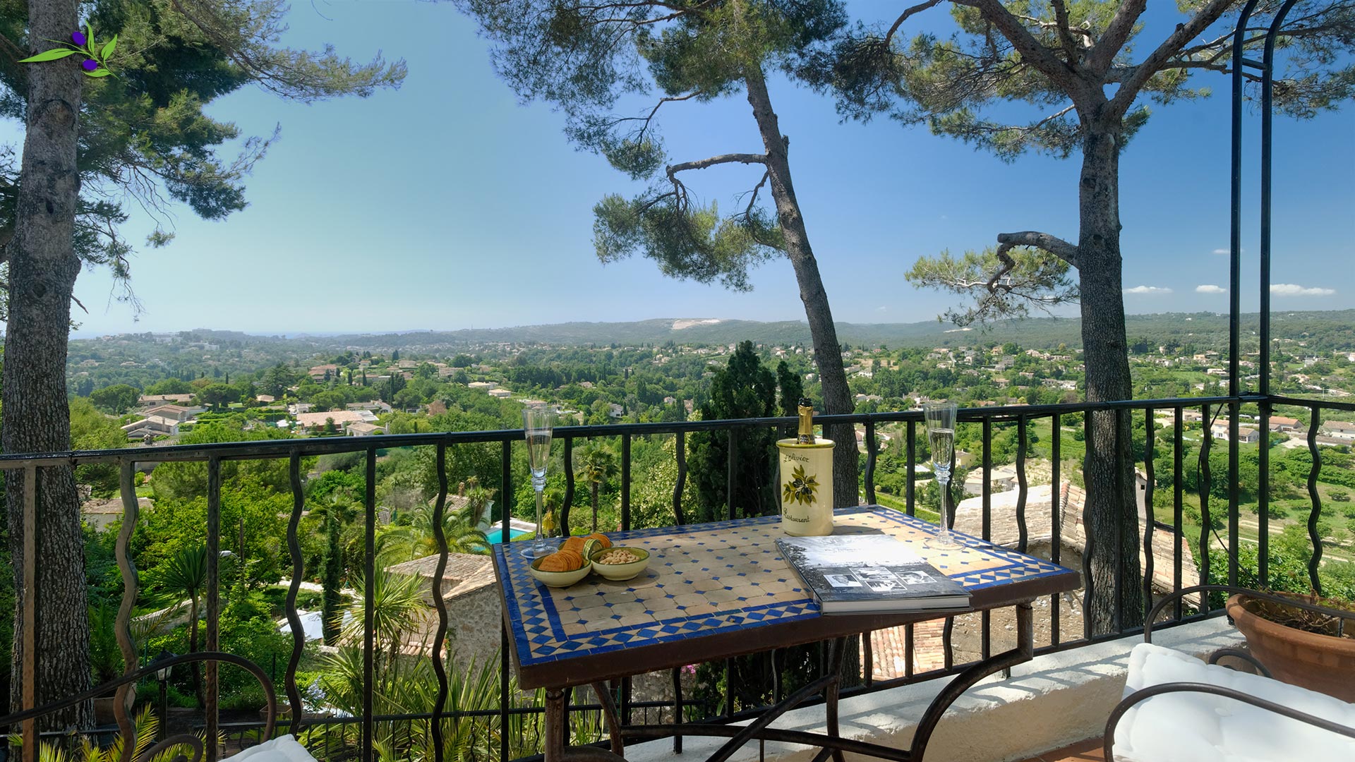 domaine-du-piol-balcony2o.jpg