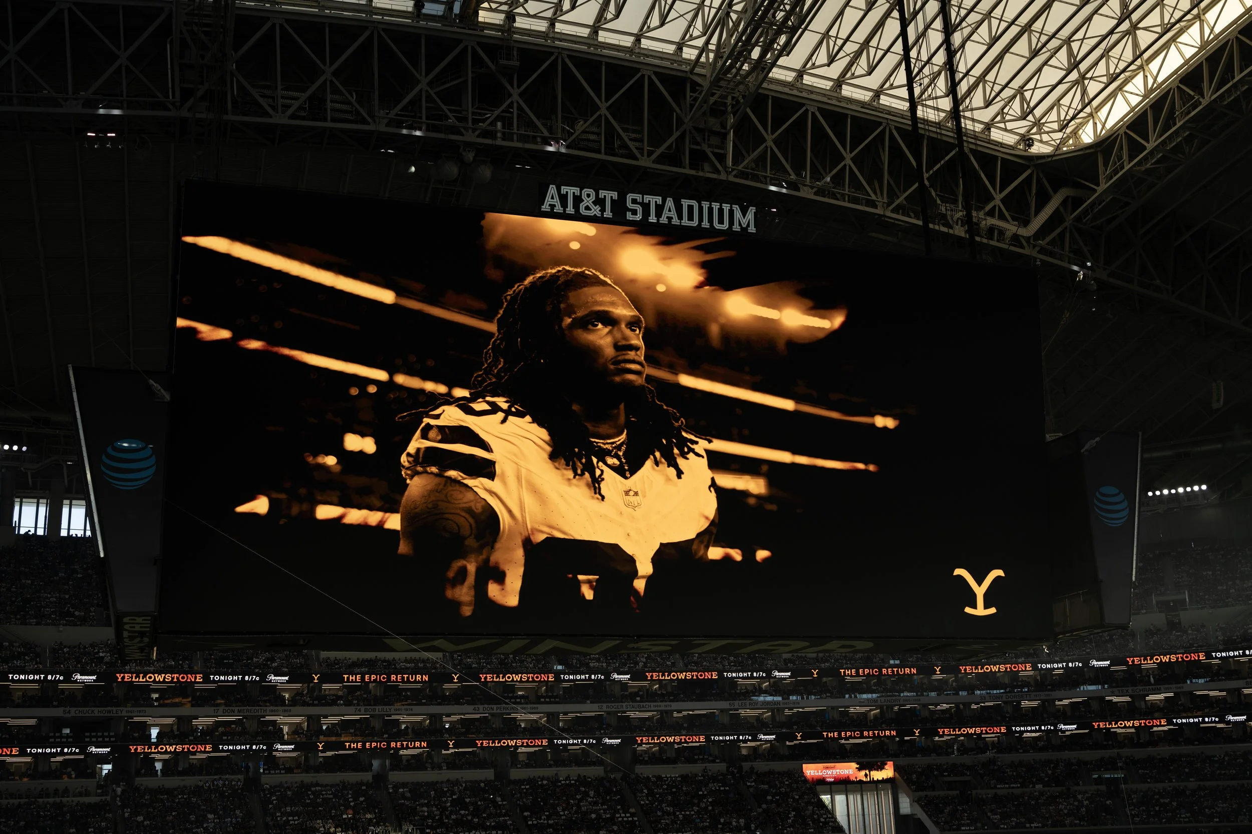 Yellowstone Feature_01.JPG