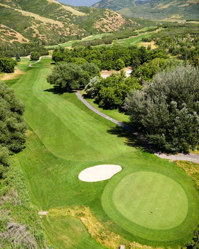 Hole 16, Par 4, 375 yards