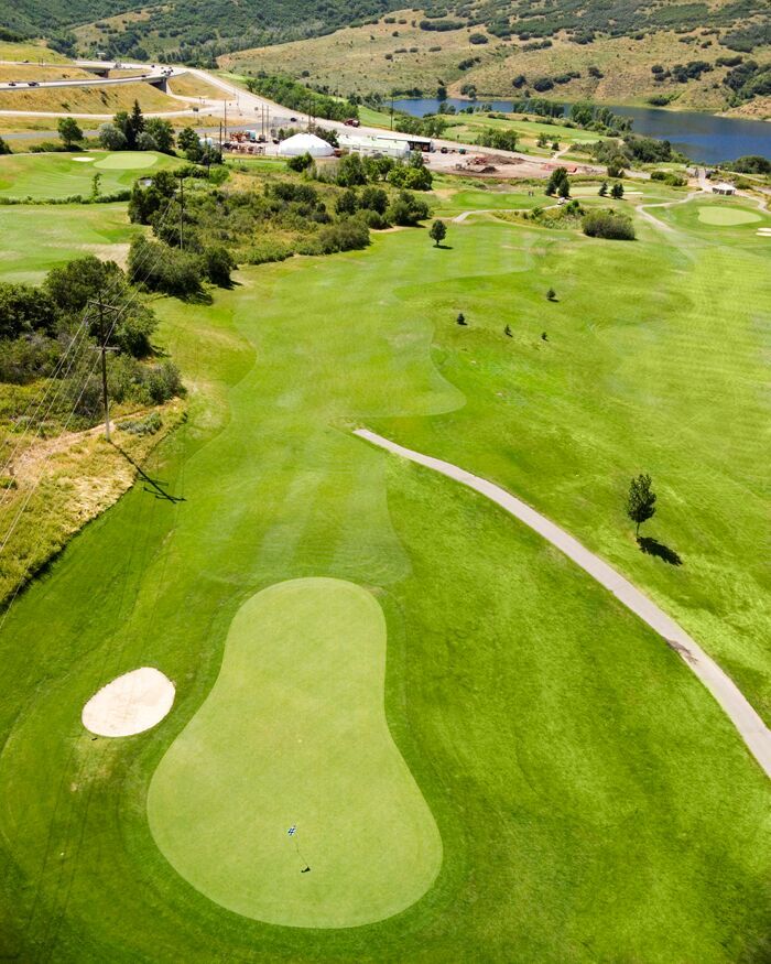 Hole 8, Par 4, 372 yards