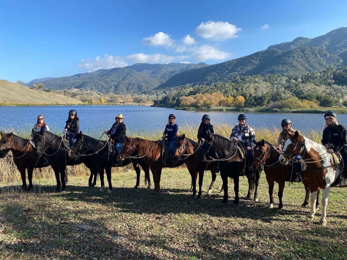 My Tuesday Note To You&hellip; What a day! I literally just finished riding moments ago &amp; it was everything! So peaceful! I&rsquo;m 5th to the right in the group photo, lol! And now I&rsquo;m in reflection. 

I&rsquo;m at a women&rsquo;s conferen